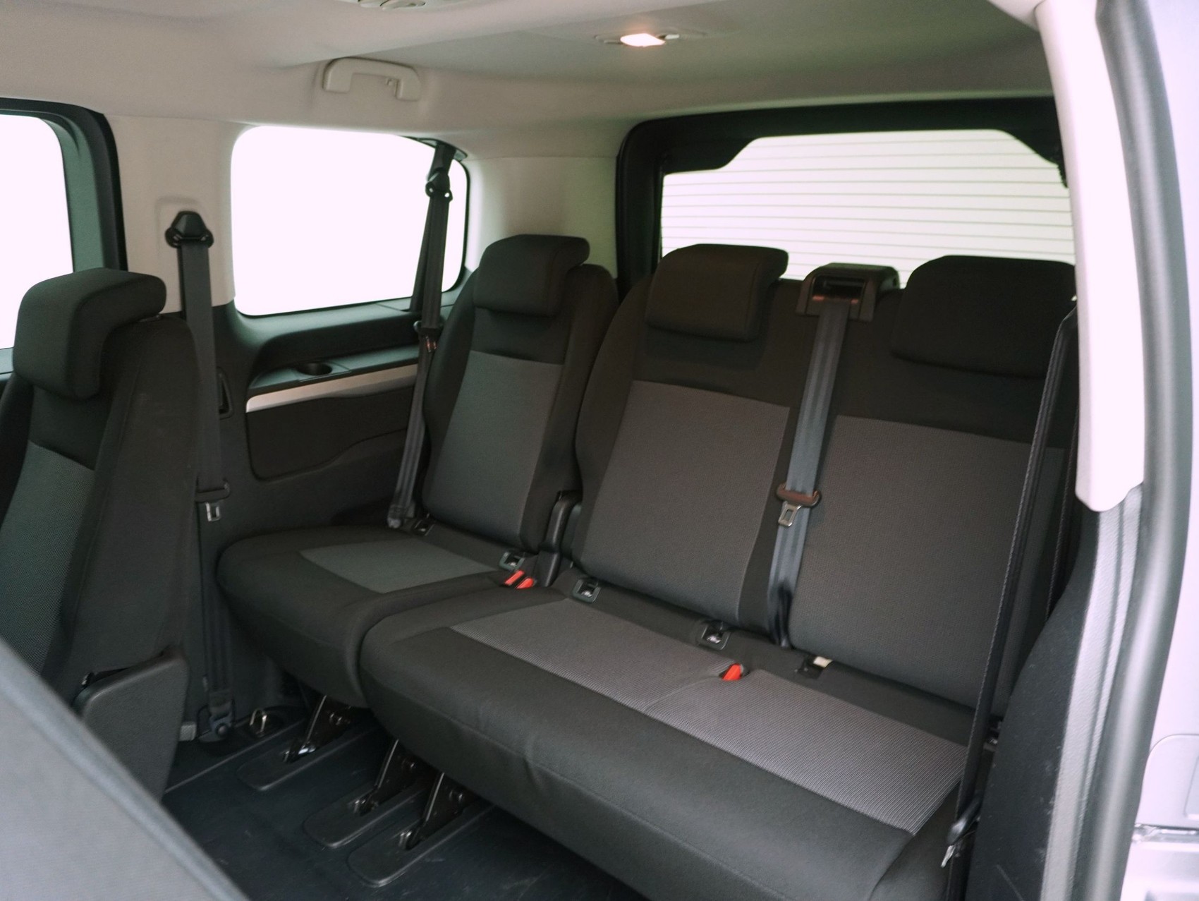 TOYOTA Proace Verso L1 2.0 D Shuttle-image-11