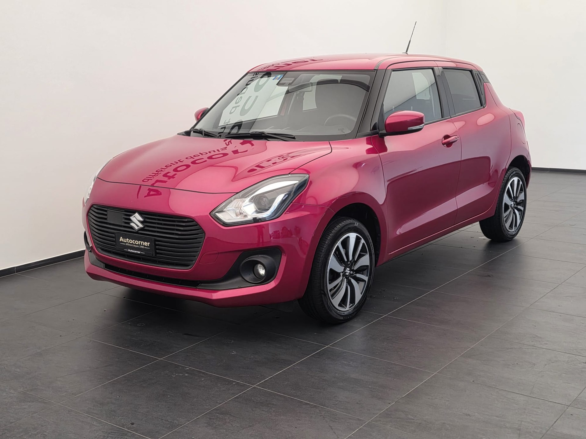 SUZUKI Swift 1.2i 16V SHVS Compact Top Hybrid Allgrip 4x4-showroom-element-2