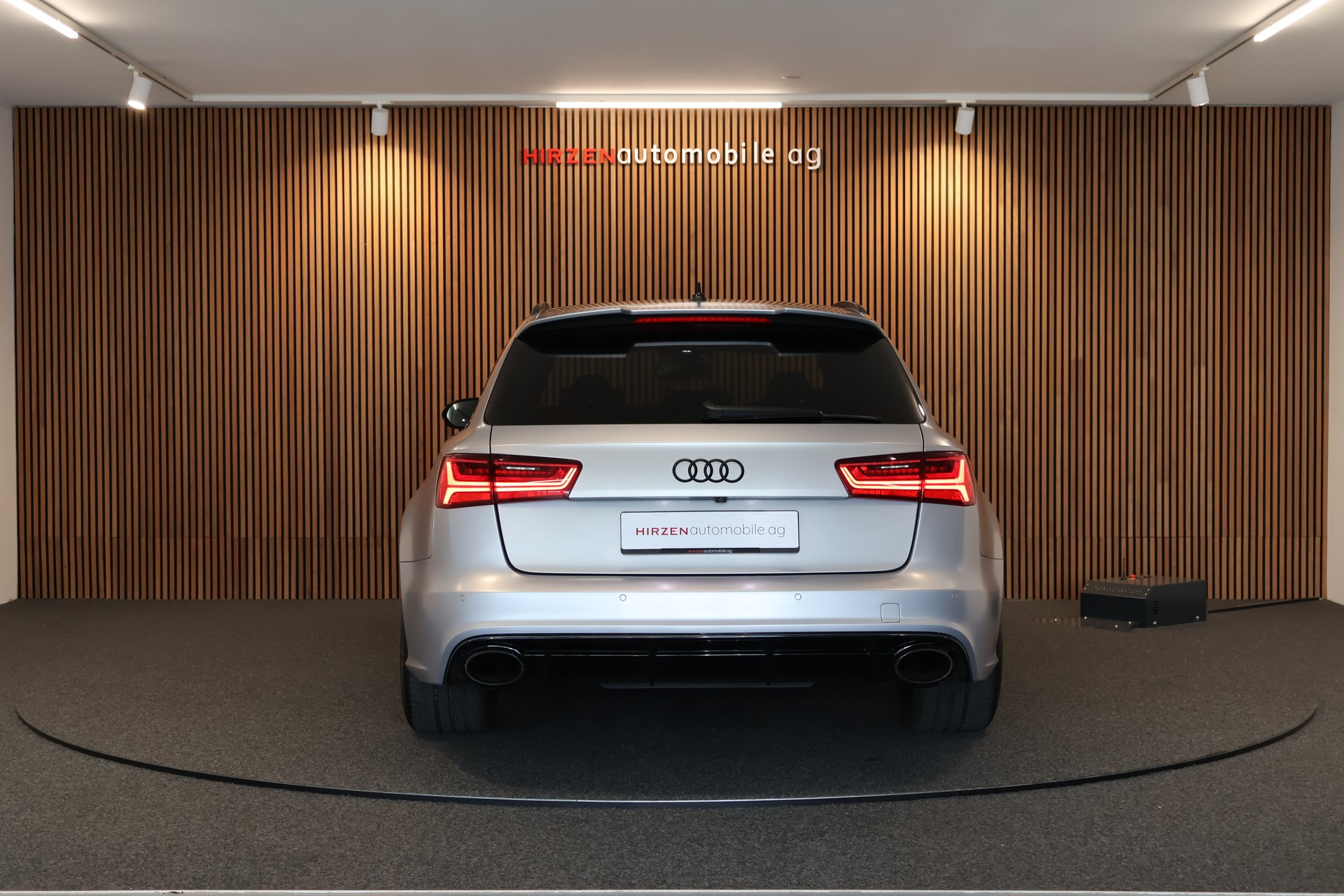 AUDI RS6 Avant 4.0 TFSI V8 performance quattro-image-3