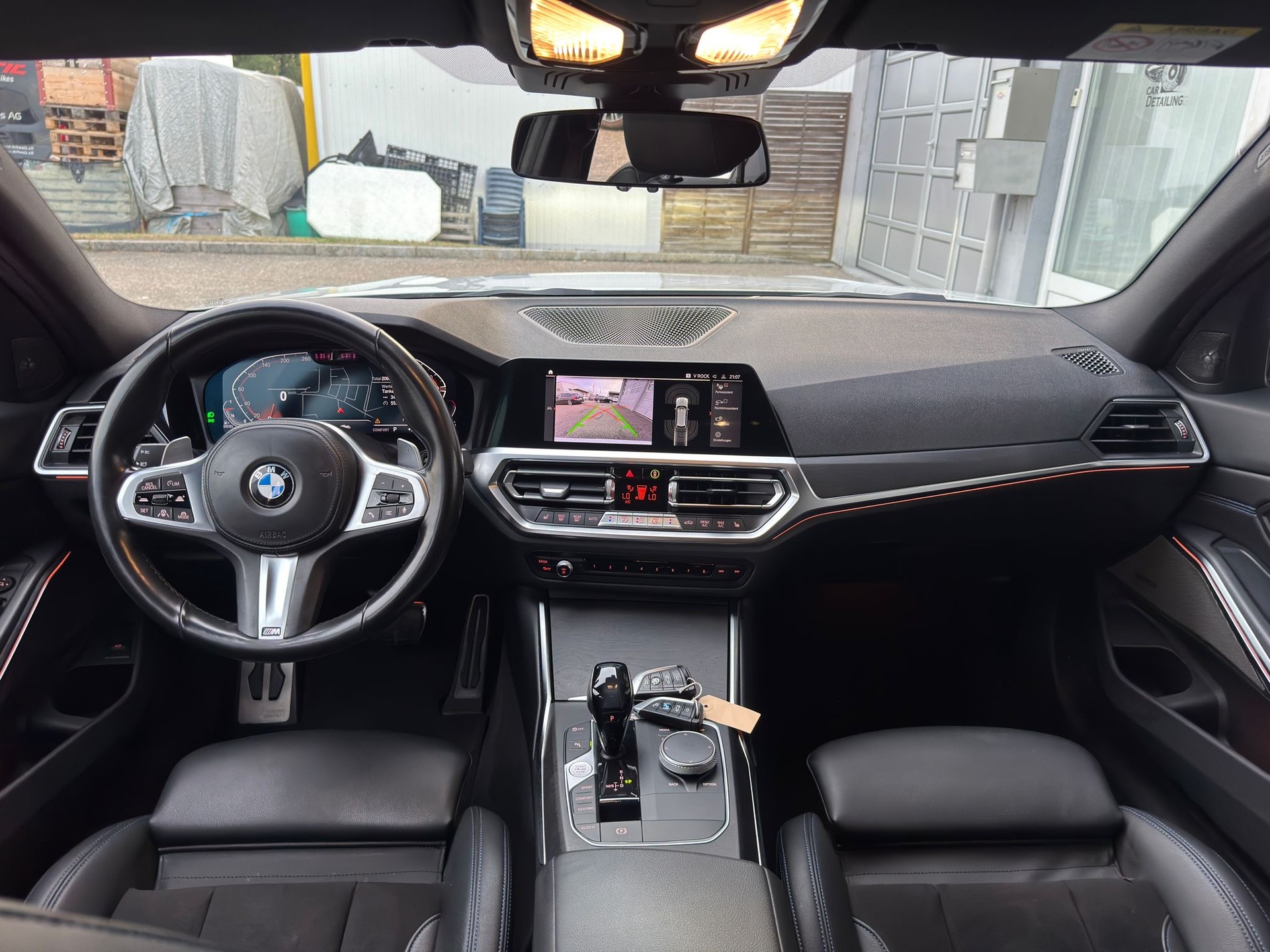 BMW 320d 48V Touring M Sport Steptronic-image-6
