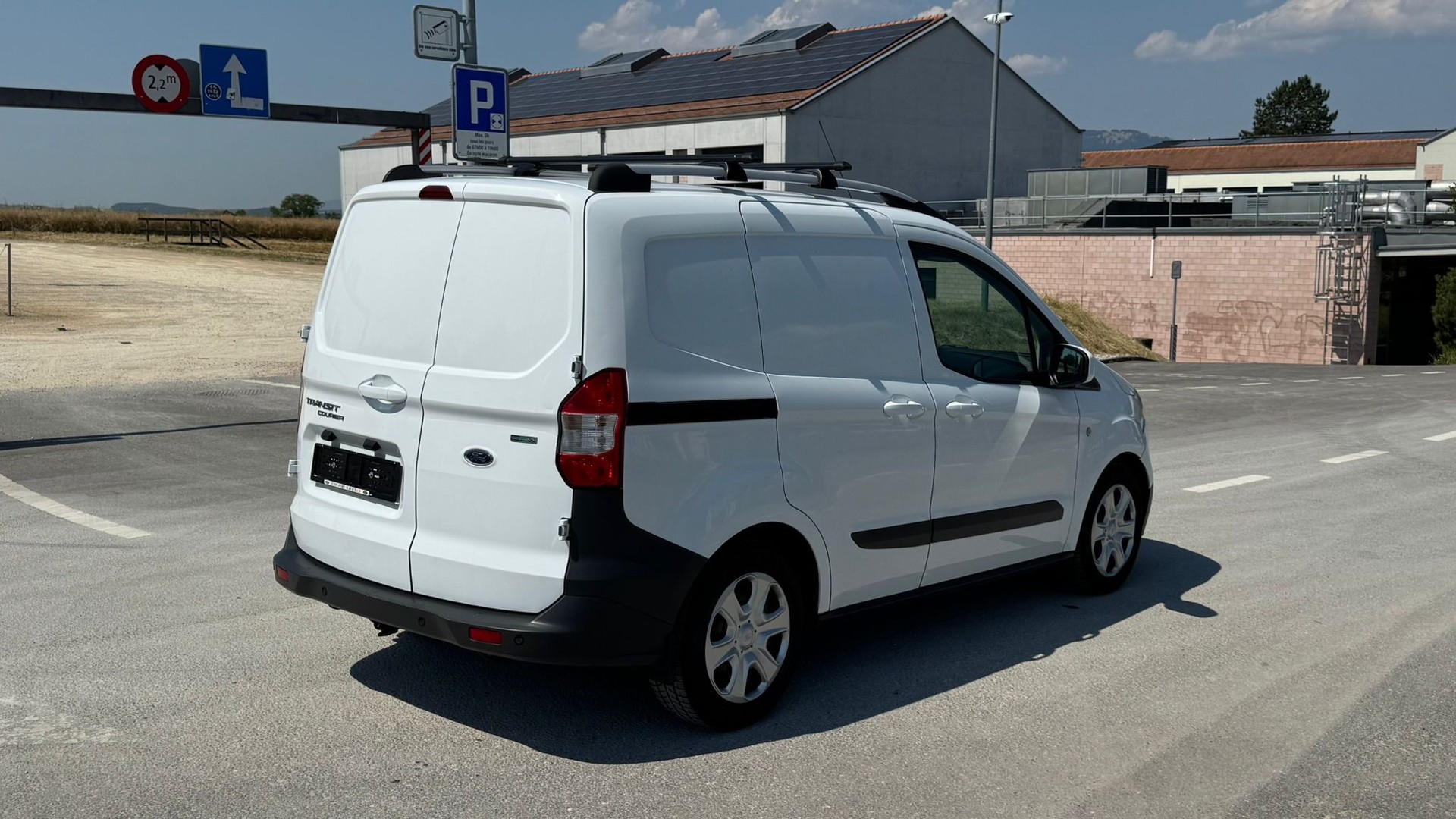 FORD Transit Courier Van 1.0 EcoBoost Trend-image-4