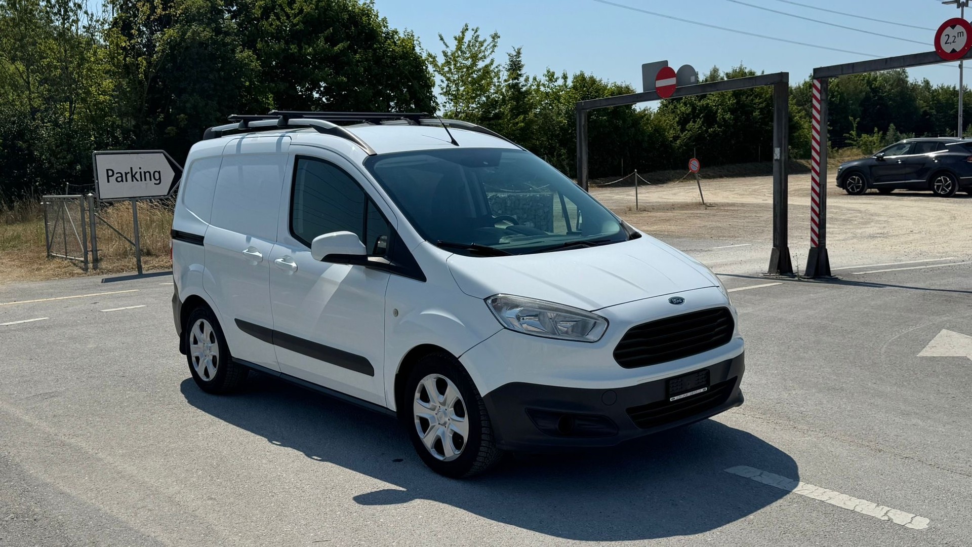 FORD Transit Courier Van 1.0 EcoBoost Trend-image-1