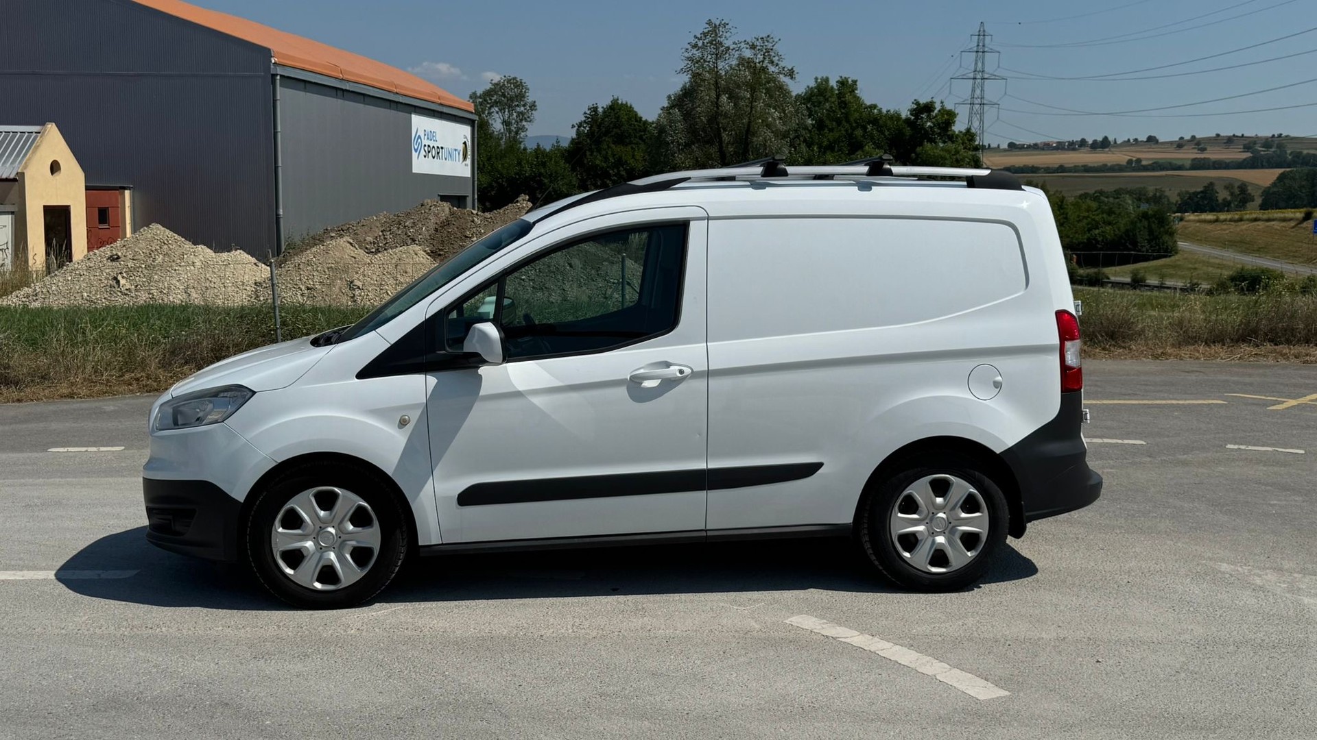 FORD Transit Courier Van 1.0 EcoBoost Trend-image-5