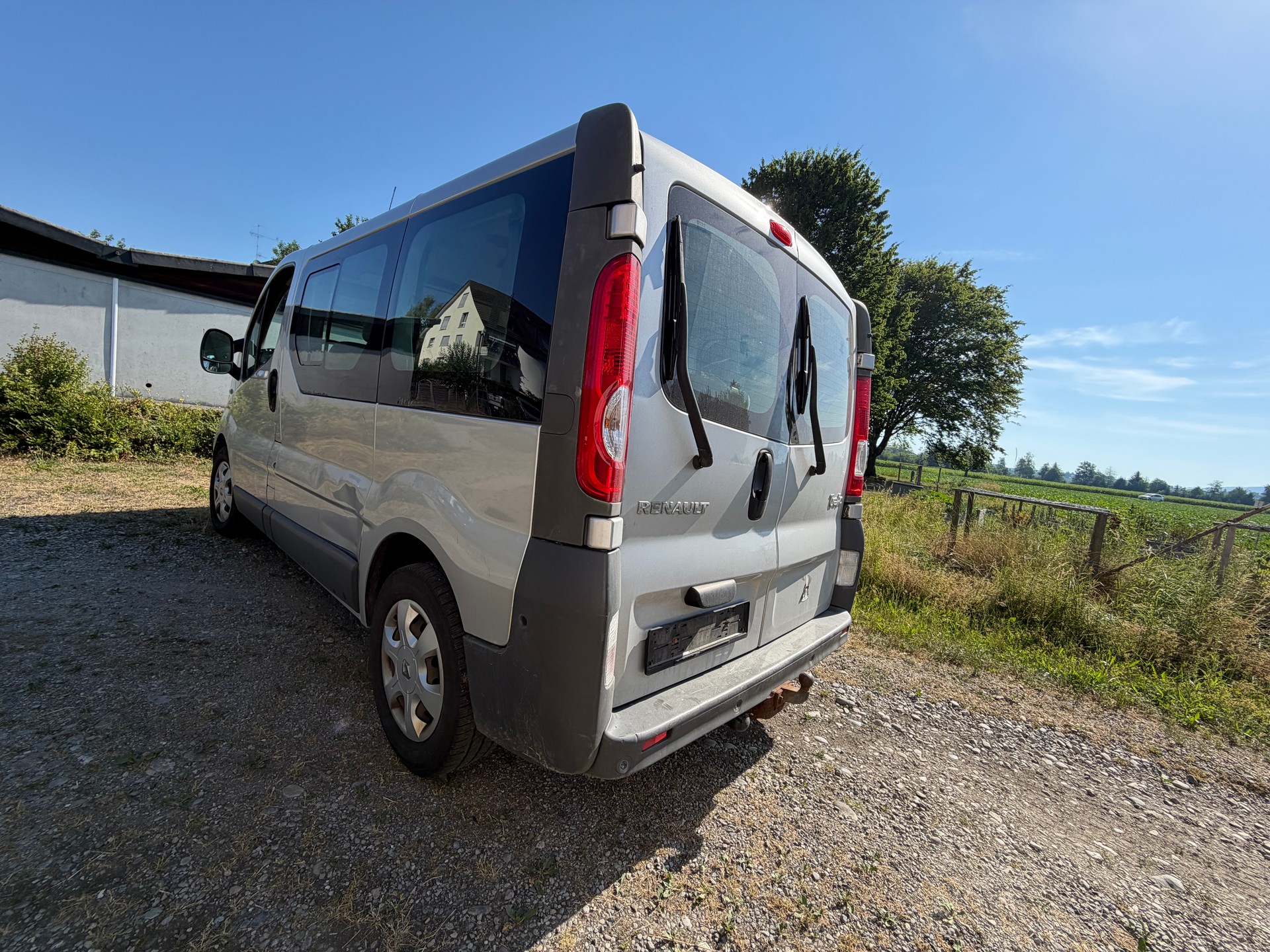 RENAULT Trafic 2.0dCi Eco Passenger Authentique-image-9