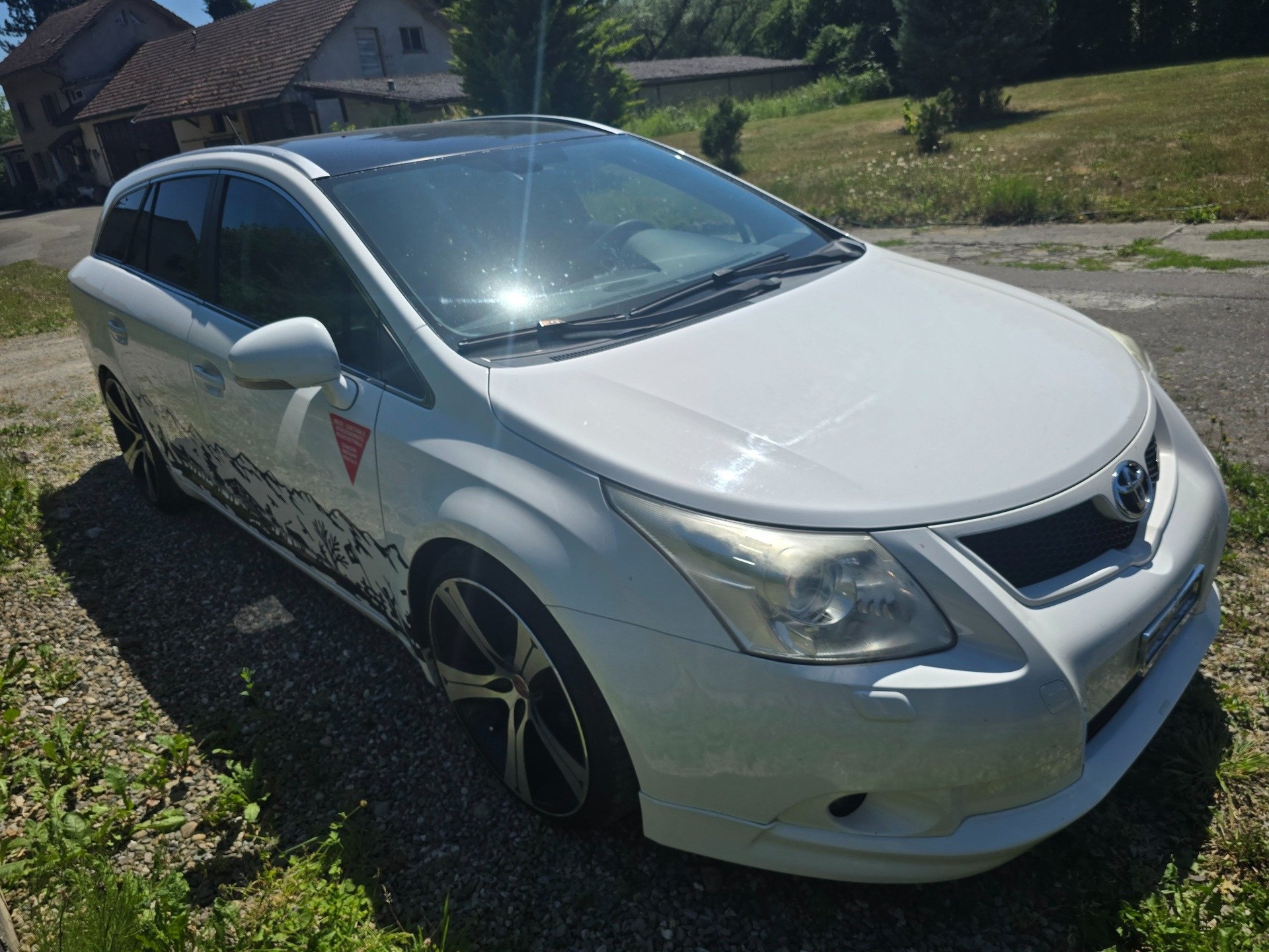 TOYOTA Avensis Sportswagon 2.0 Linea Sol Multidrive-image-1