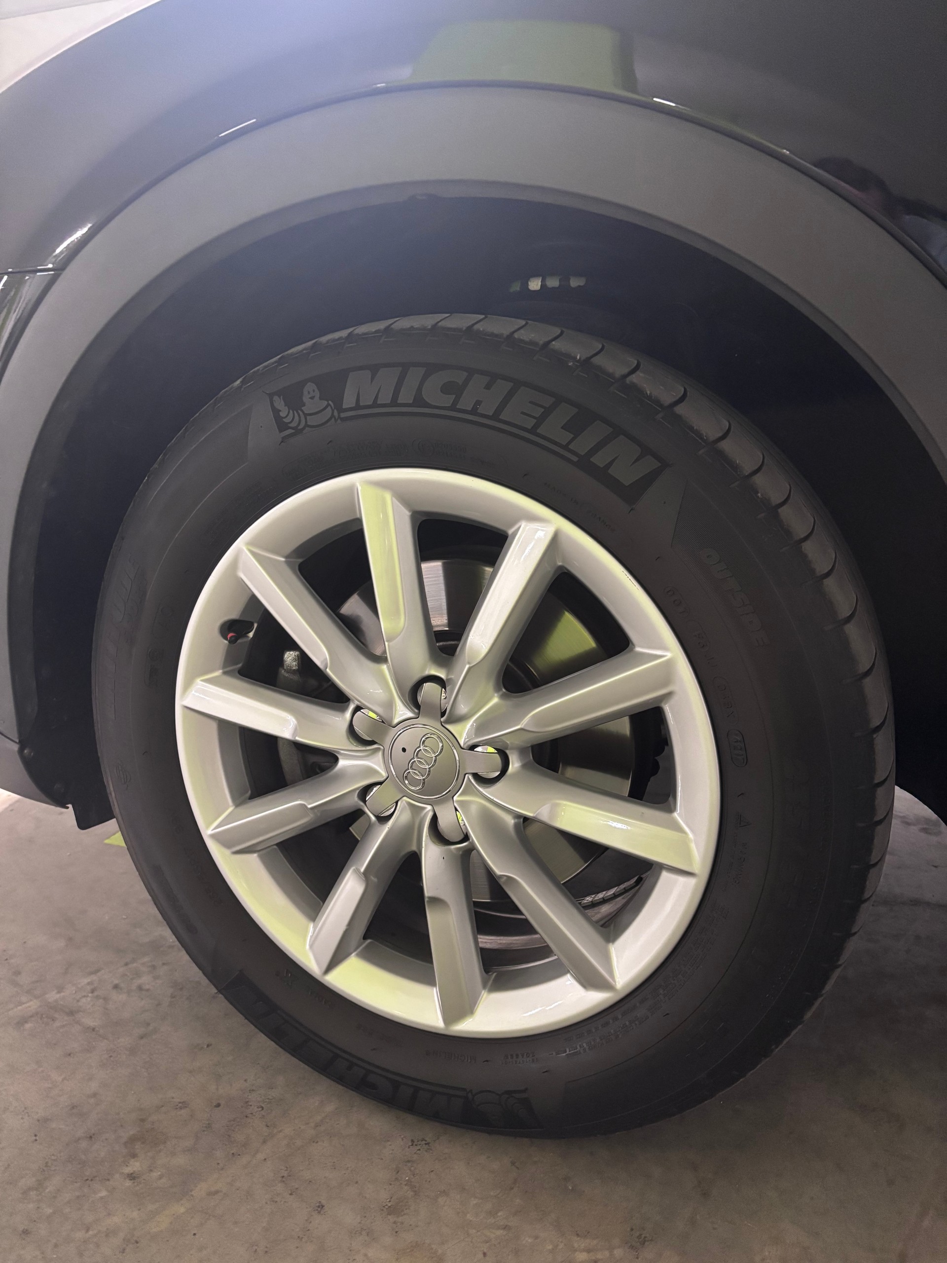 AUDI 2.0 TFSI quattro S-Tronic-image-4