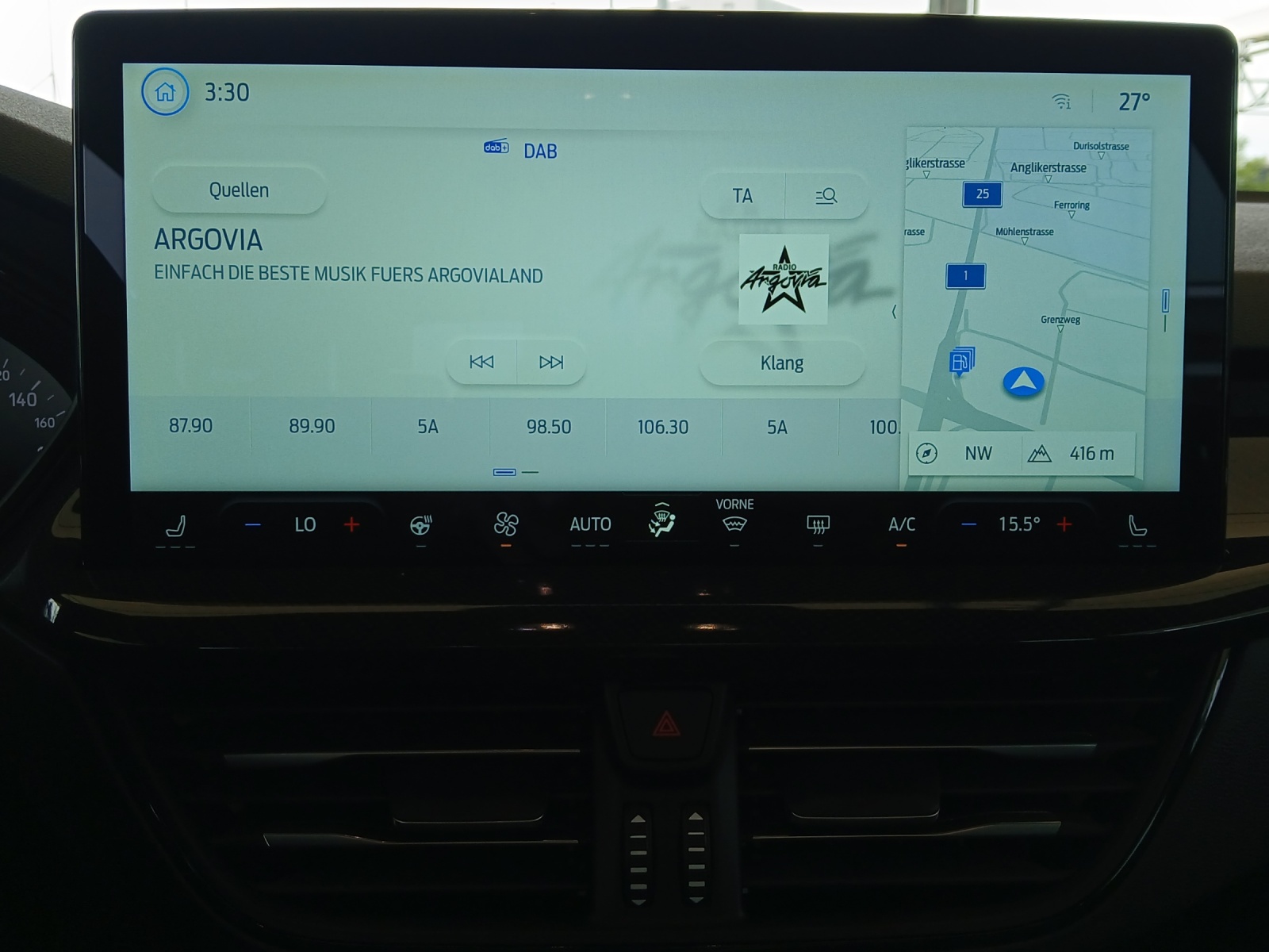 FORD Focus Station Wagon 1.0i EcoB Hybrid 155 ST-Line-image-9