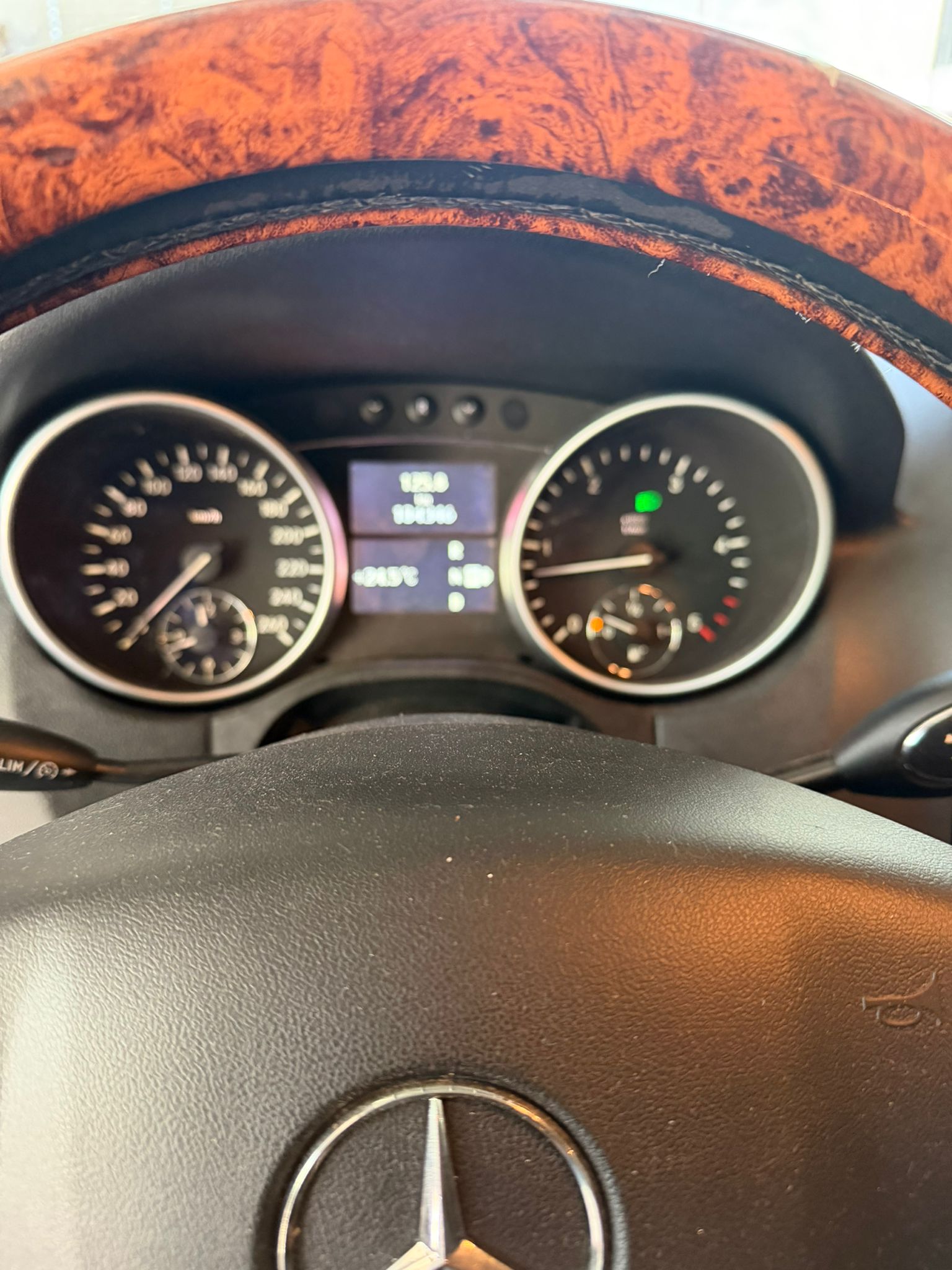 MERCEDES-BENZ ML 350 BlueTEC 4Matic 7G-Tronic-image-15