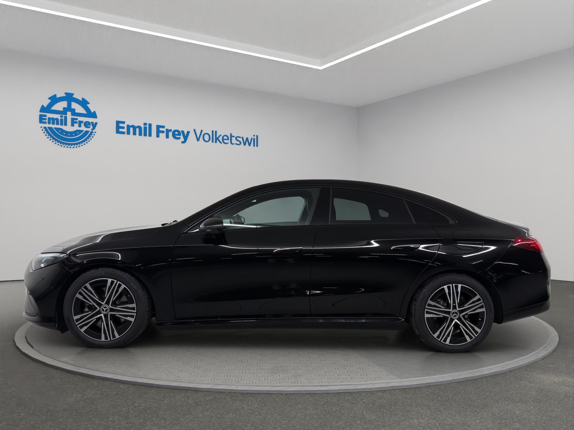 MERCEDES-BENZ CLA 220 Progressive 4matic-image-1