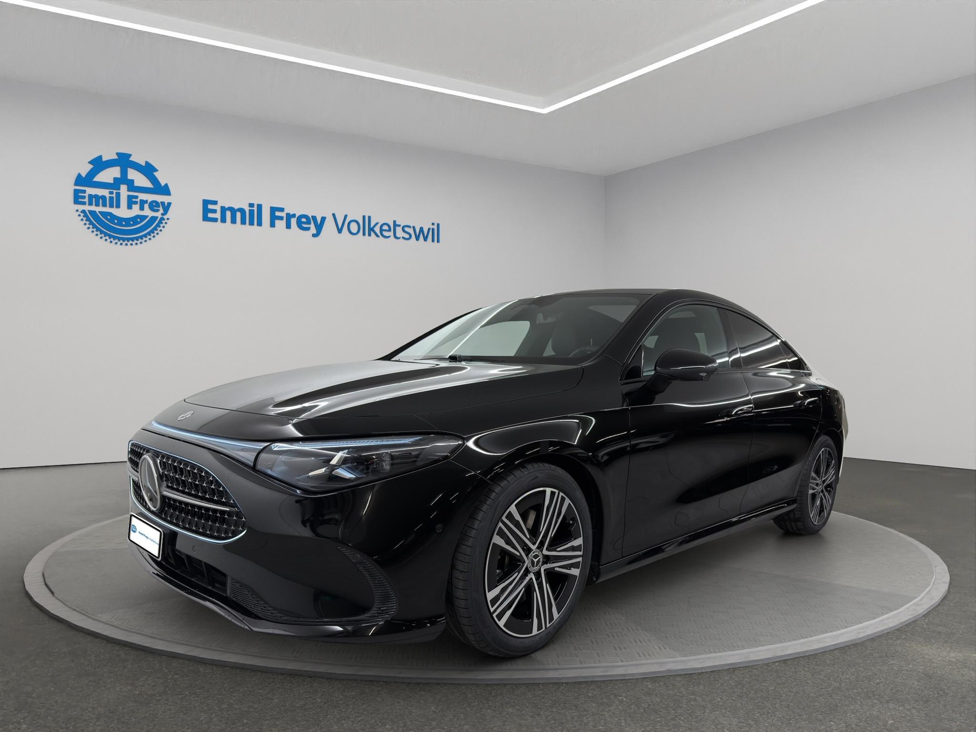 MERCEDES-BENZ CLA 220 Progressive 4matic-image-0