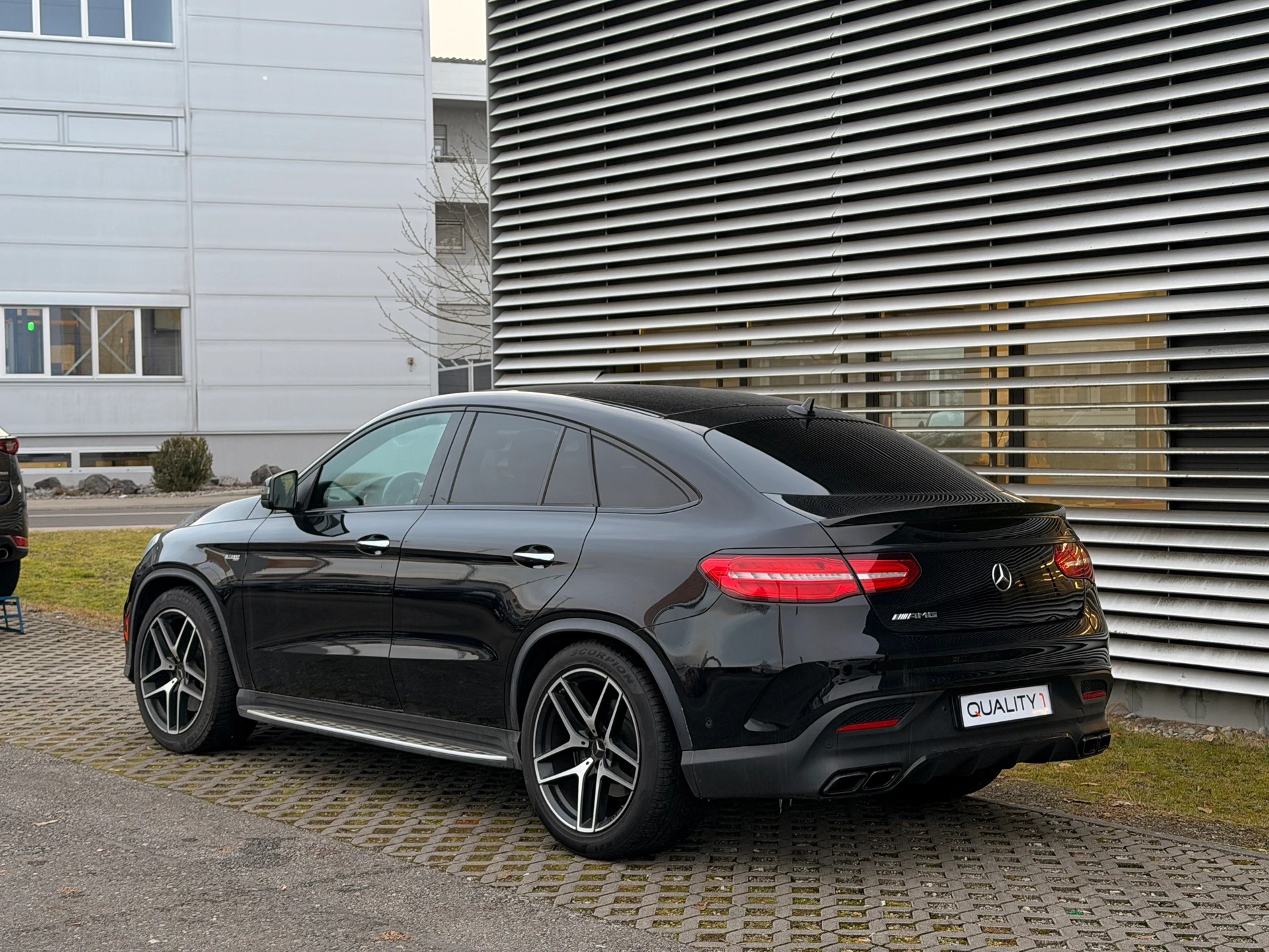 MERCEDES-BENZ GLE Coupé 43 AMG 4Matic 9G-Tronic-image-4