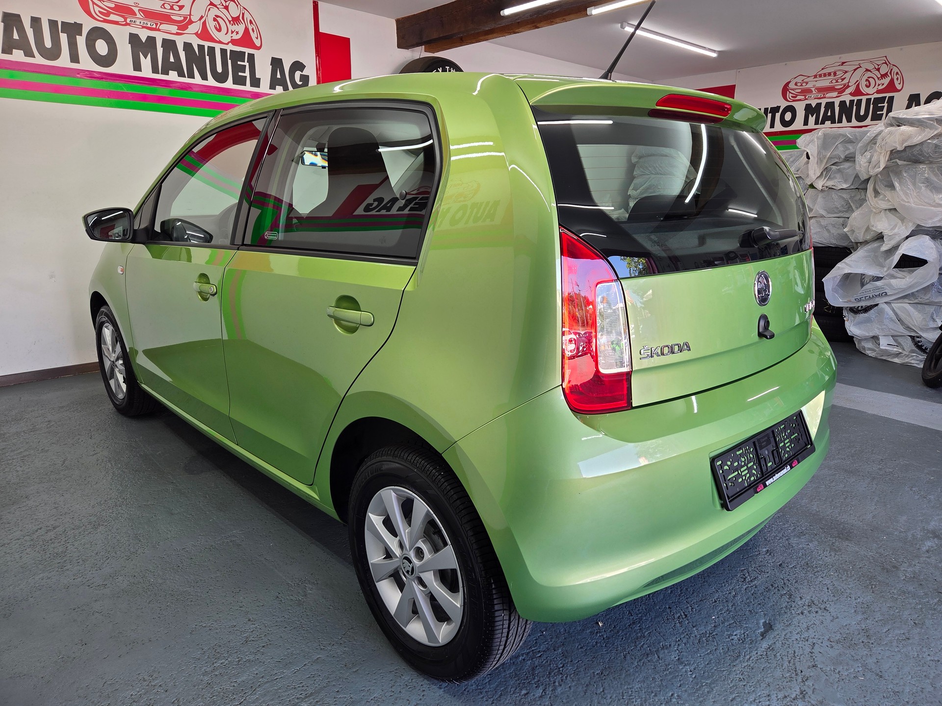 SKODA Citigo 1.0 Elegance-image-6