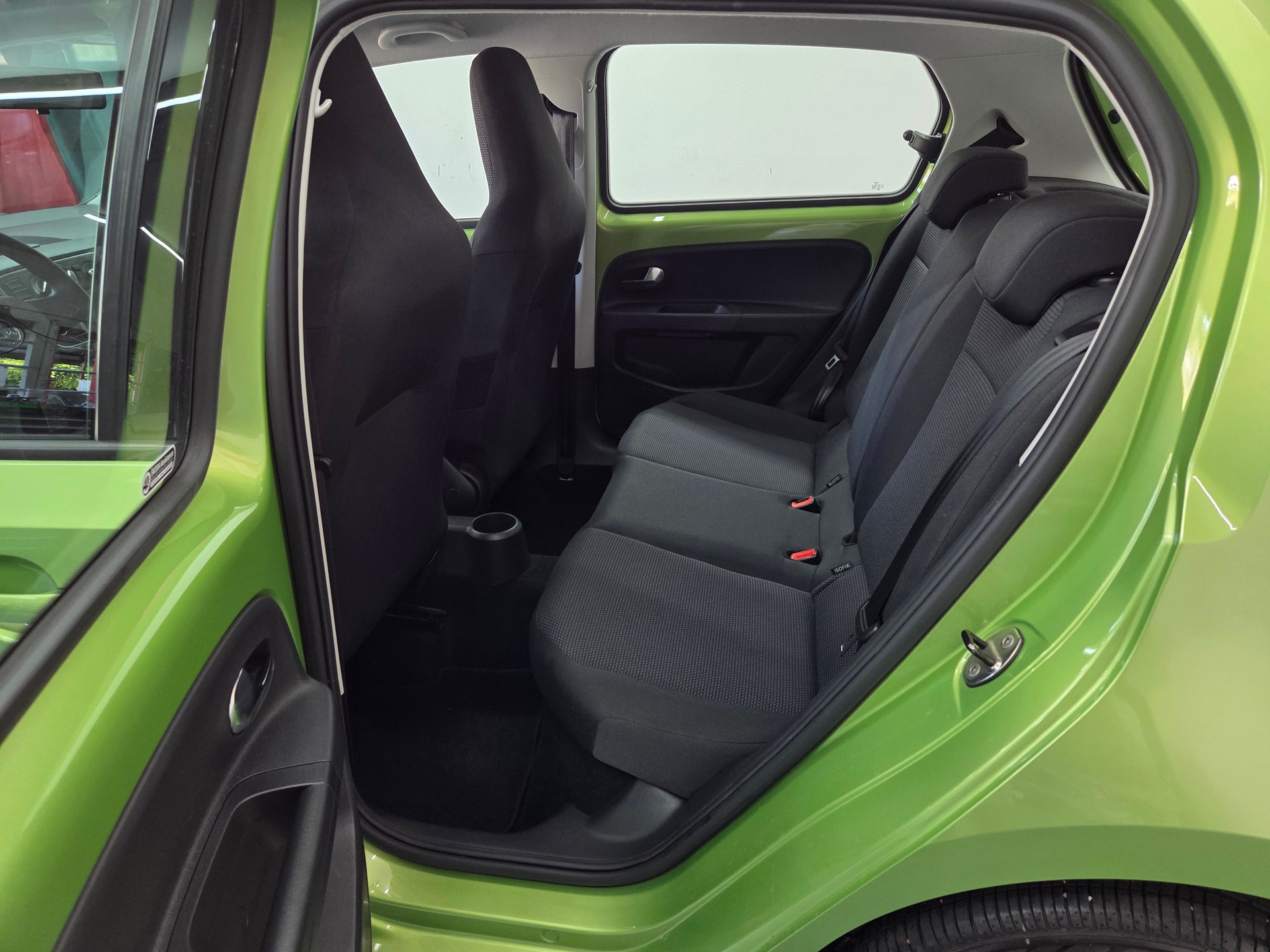 SKODA Citigo 1.0 Elegance-image-12