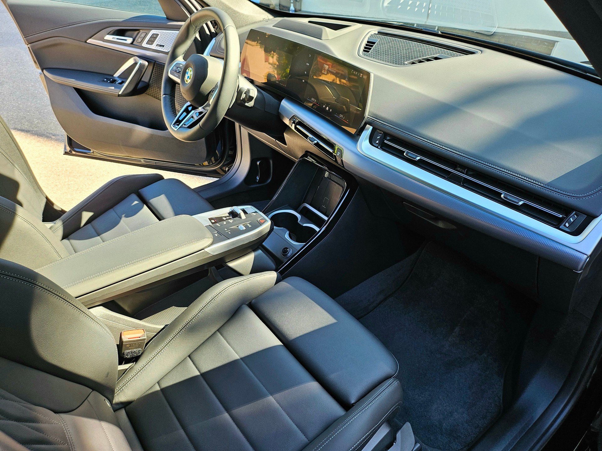 BMW 23i xDrive paddles-image-7