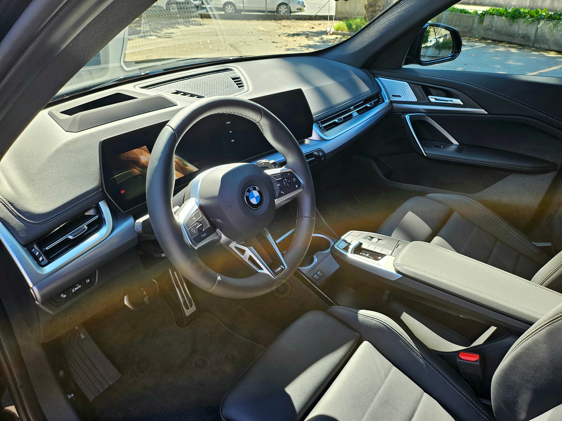BMW 23i xDrive paddles-image-6
