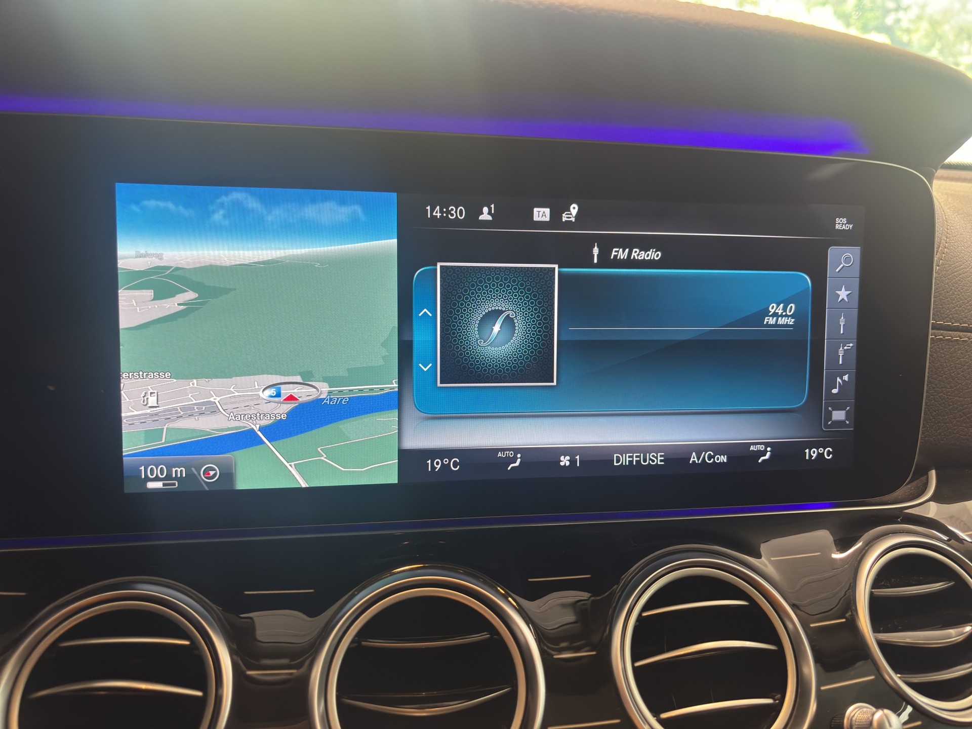 MERCEDES-BENZ E 400 AMG Line 4Matic 9G-Tronic-image-13