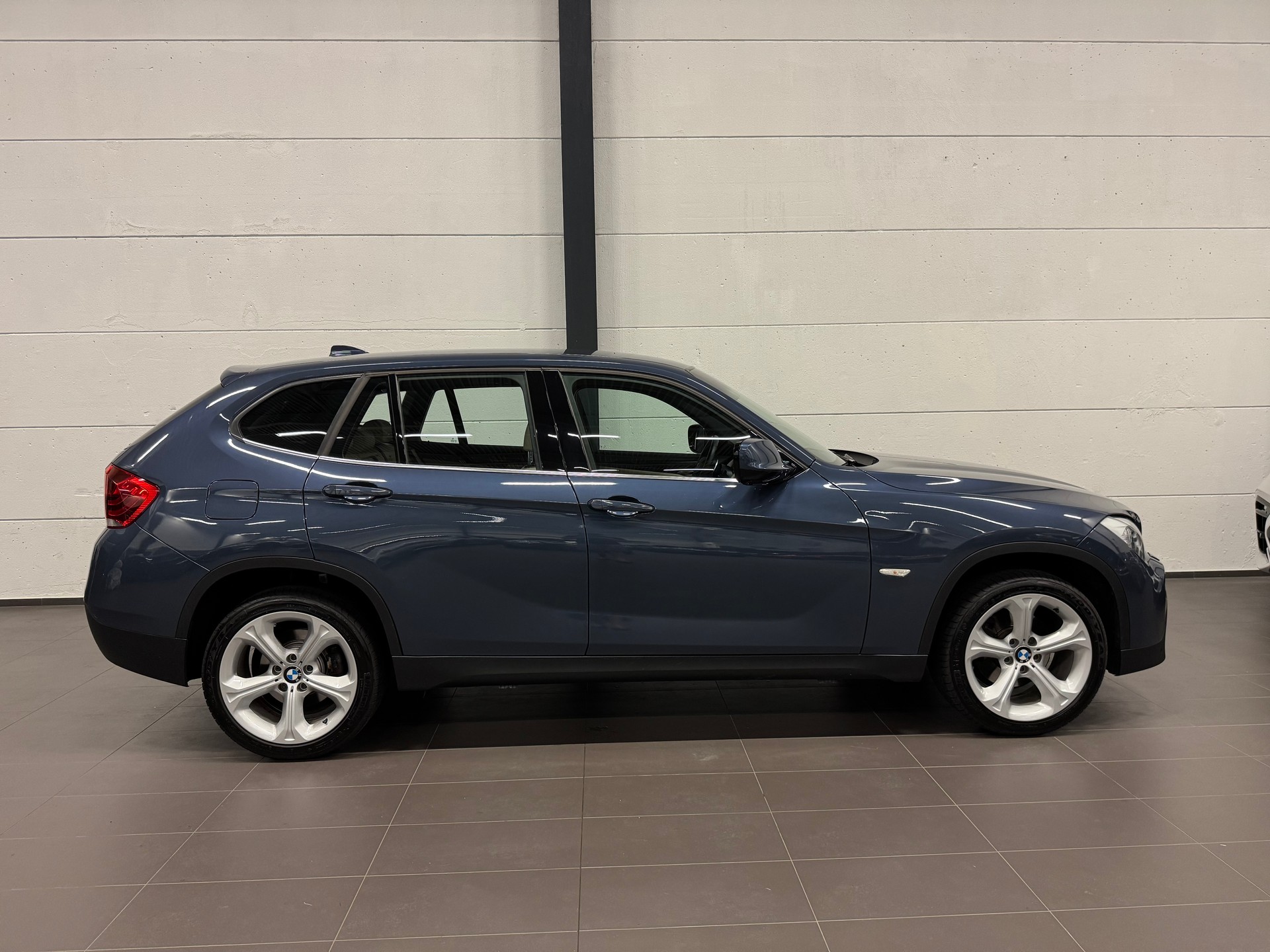 BMW X1 xDrive 20d Steptronic-image-8