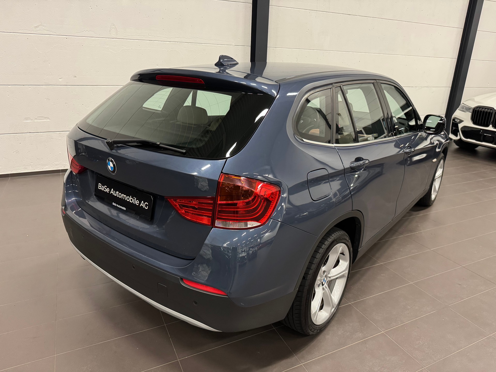 BMW X1 xDrive 20d Steptronic-image-13
