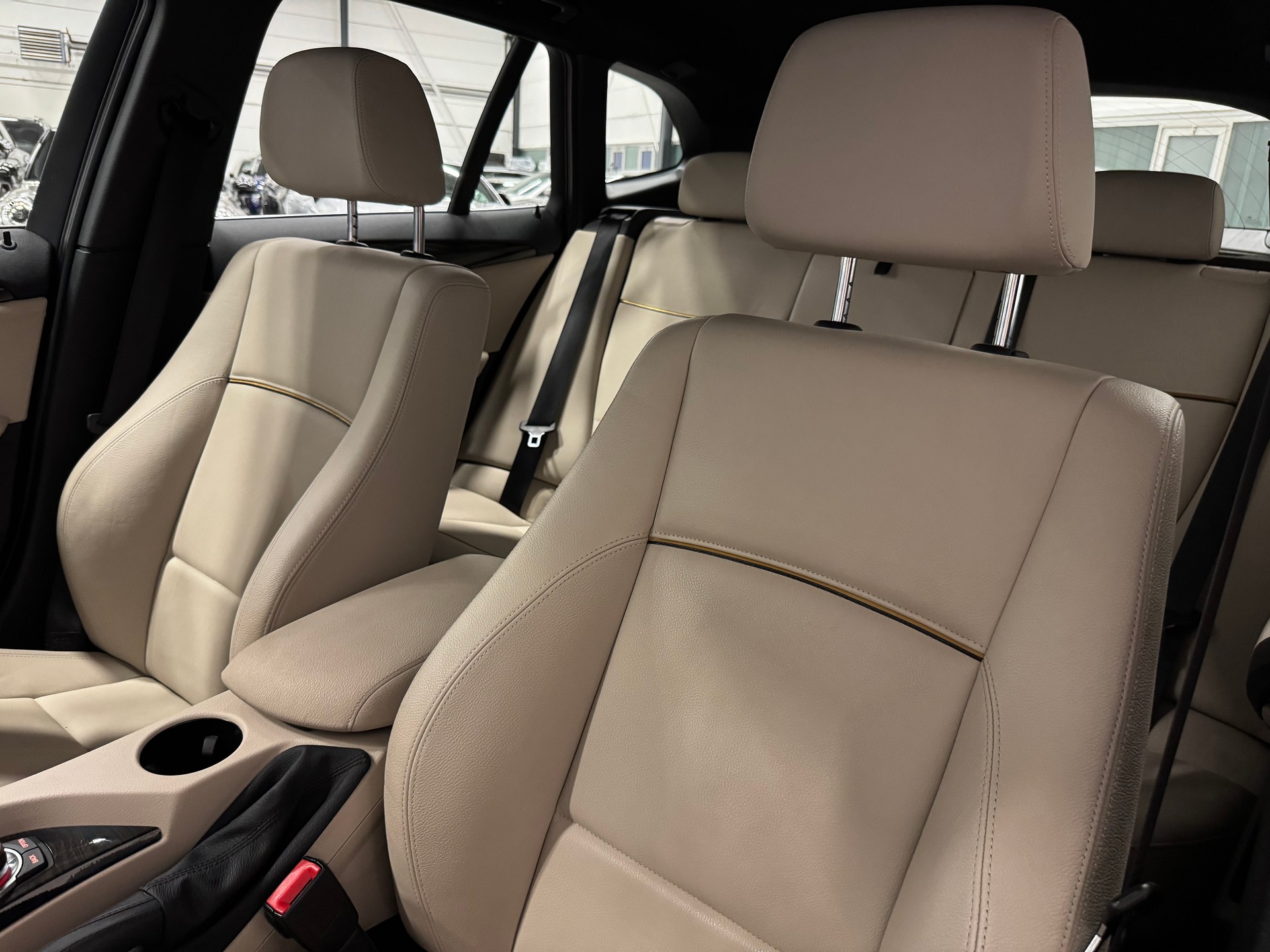 BMW X1 xDrive 20d Steptronic-image-18