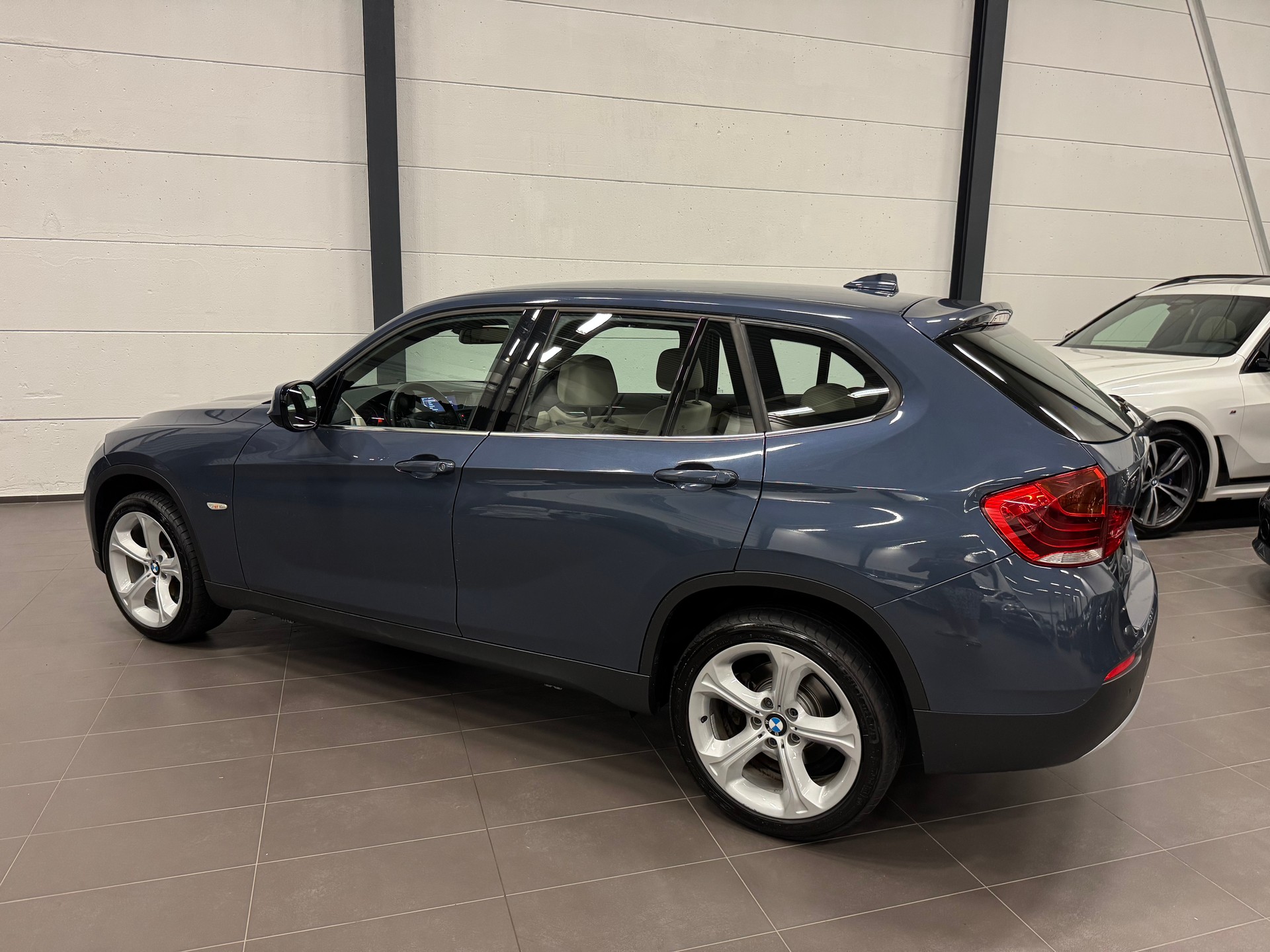 BMW X1 xDrive 20d Steptronic-image-10
