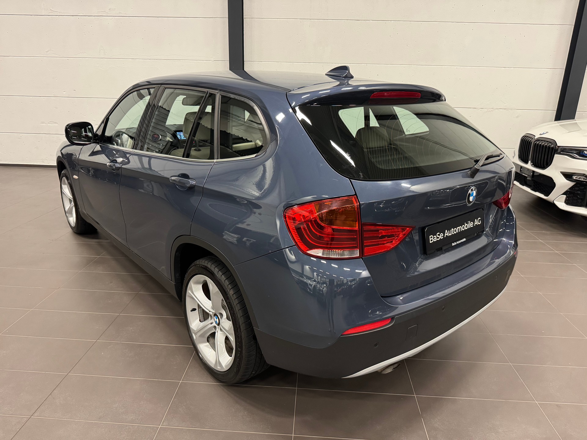 BMW X1 xDrive 20d Steptronic-image-12