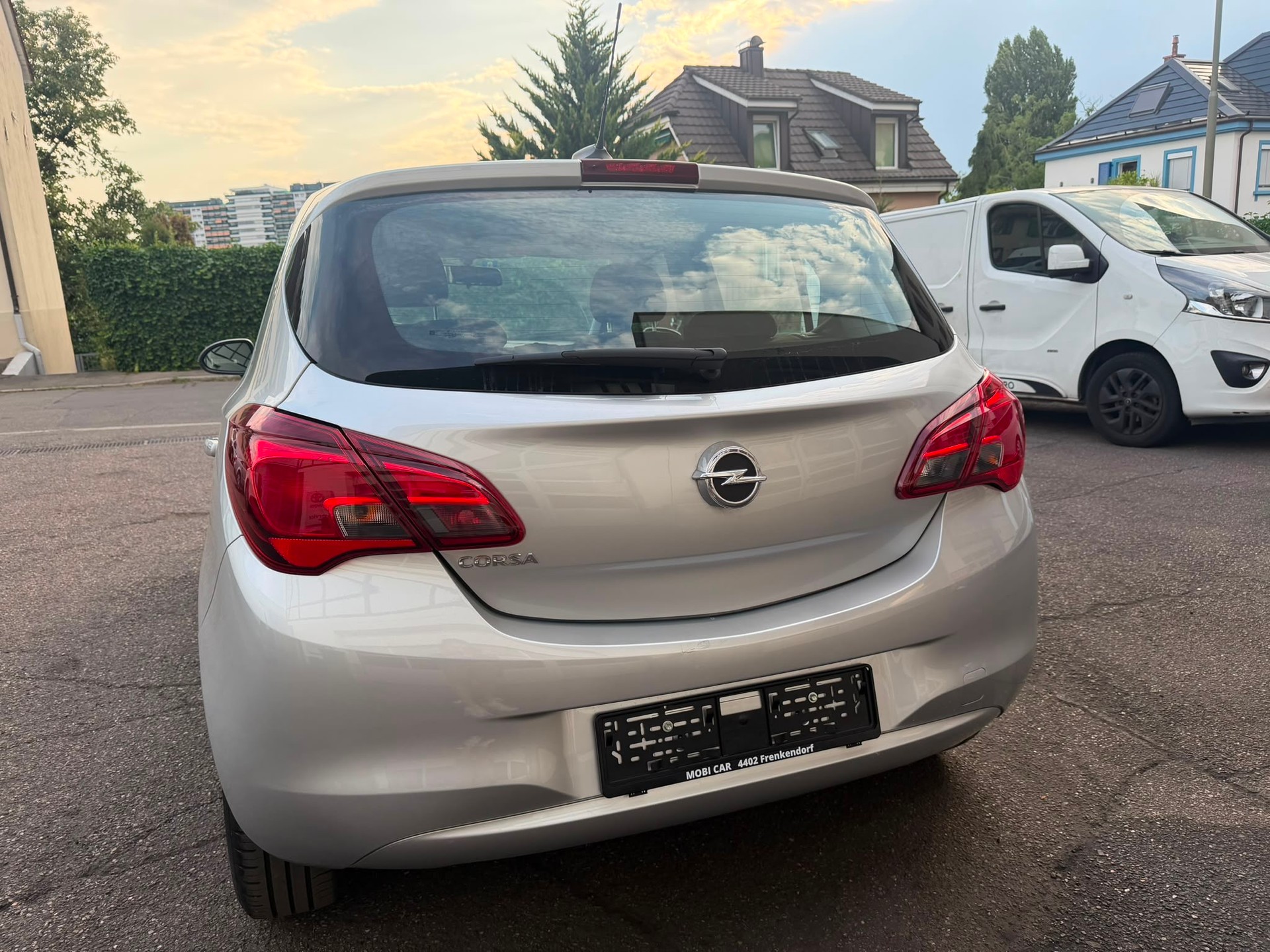 OPEL Corsa 1.4 TP Cosmo Automatic-image-2