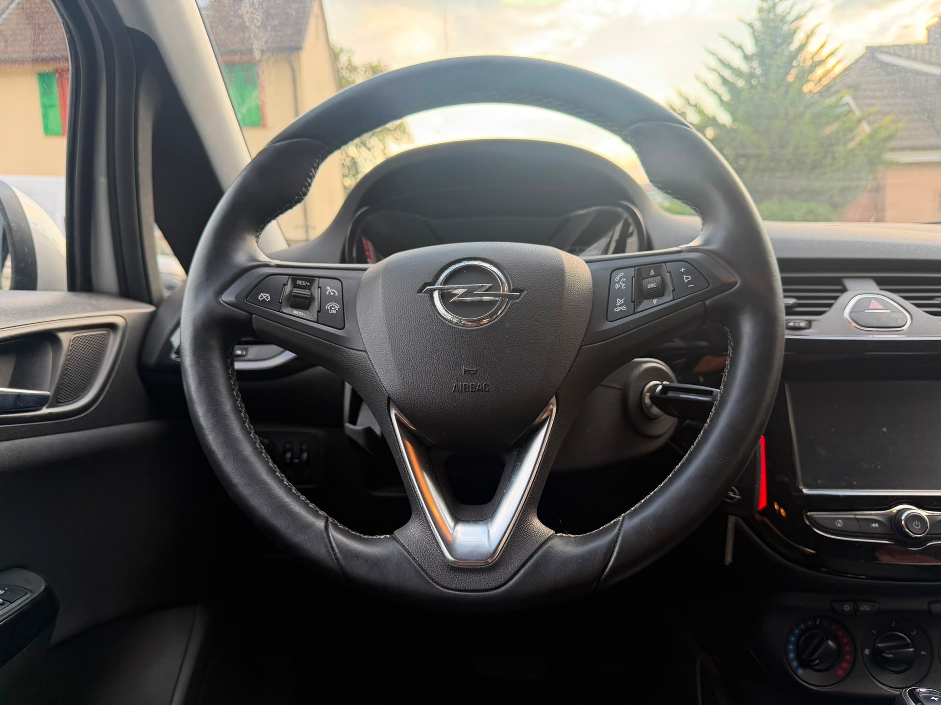 OPEL Corsa 1.4 TP Cosmo Automatic-image-12