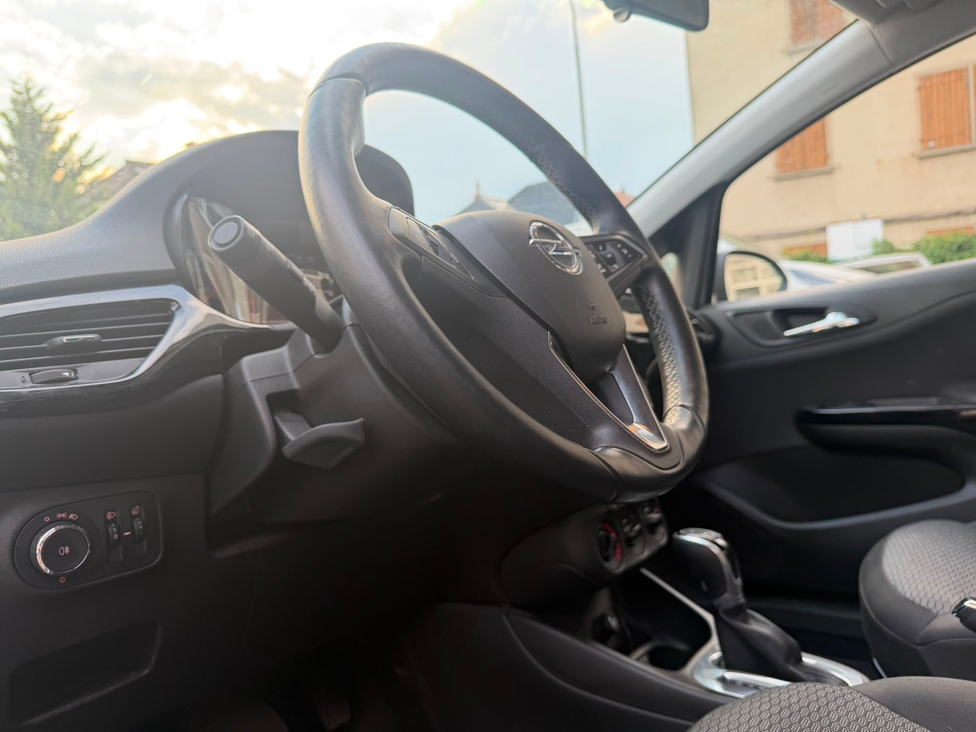 OPEL Corsa 1.4 TP Cosmo Automatic-image-5