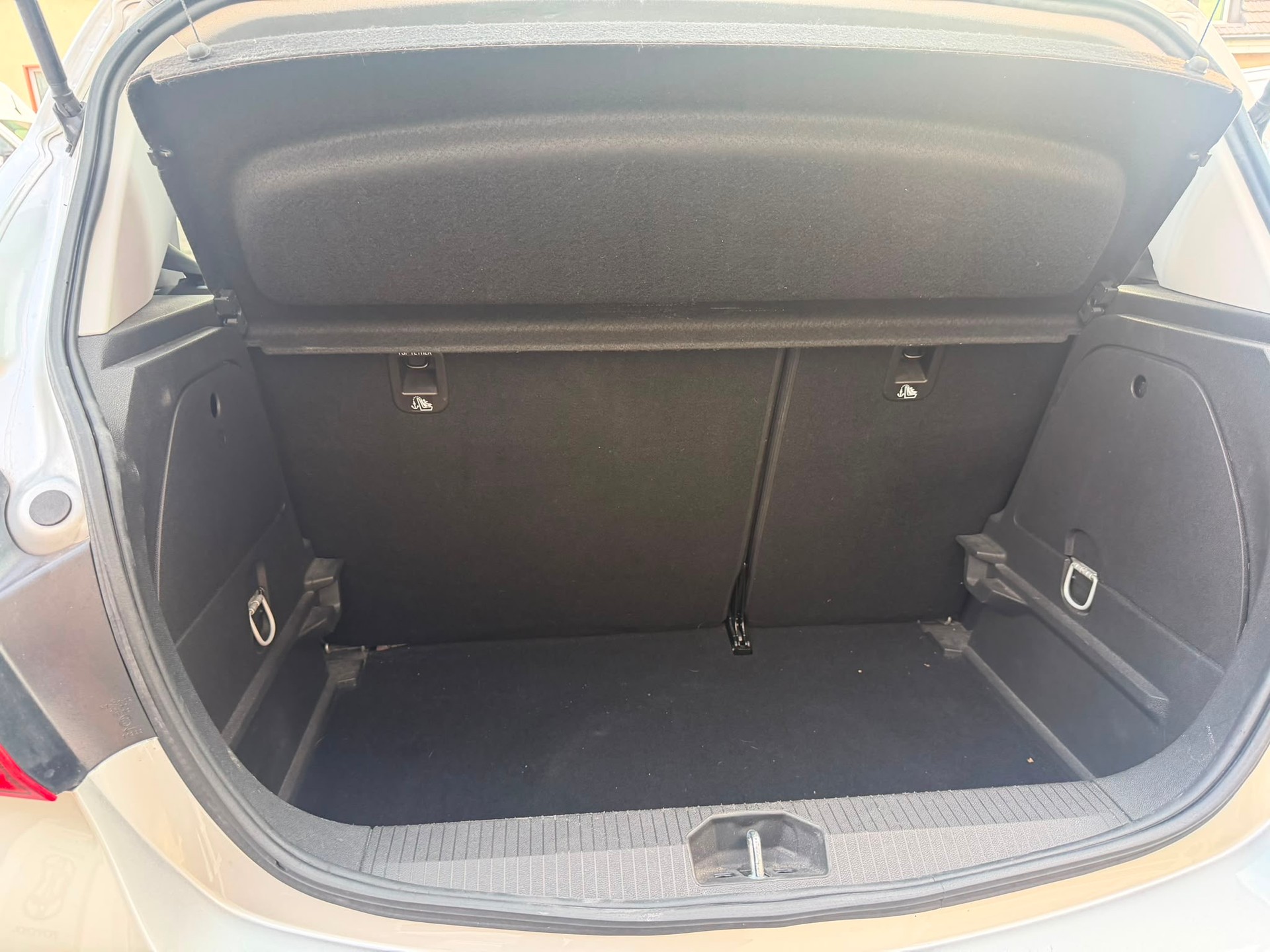 OPEL Corsa 1.4 TP Cosmo Automatic-image-10