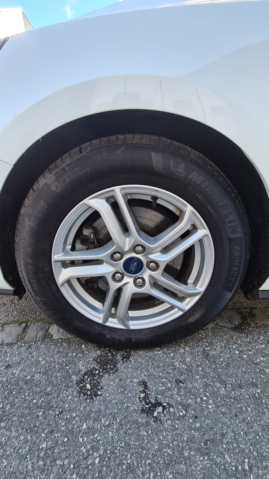 FORD Focus 1.0 SCTi Cool Connect Automatic ** Gr-Navi ** Sitzheizung ** PDC ** Abstandsregelsysteme ** Frisch Ab M;FK & Service **-image-16