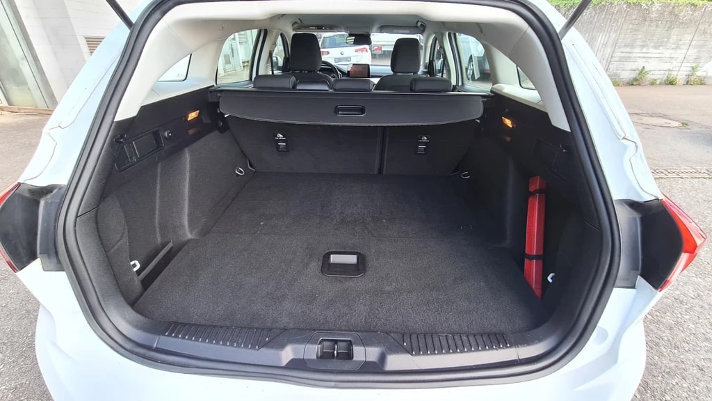 FORD Focus 1.0 SCTi Cool Connect Automatic ** Gr-Navi ** Sitzheizung ** PDC ** Abstandsregelsysteme ** Frisch Ab M;FK & Service **-image-7