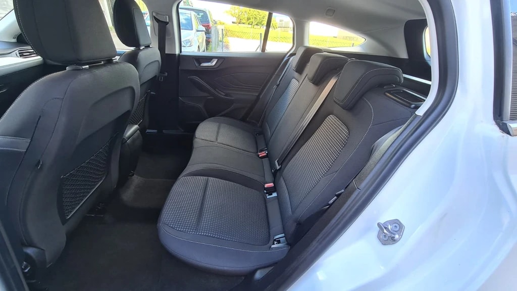 FORD Focus 1.0 SCTi Cool Connect Automatic ** Gr-Navi ** Sitzheizung ** PDC ** Abstandsregelsysteme ** Frisch Ab M;FK & Service **-image-15