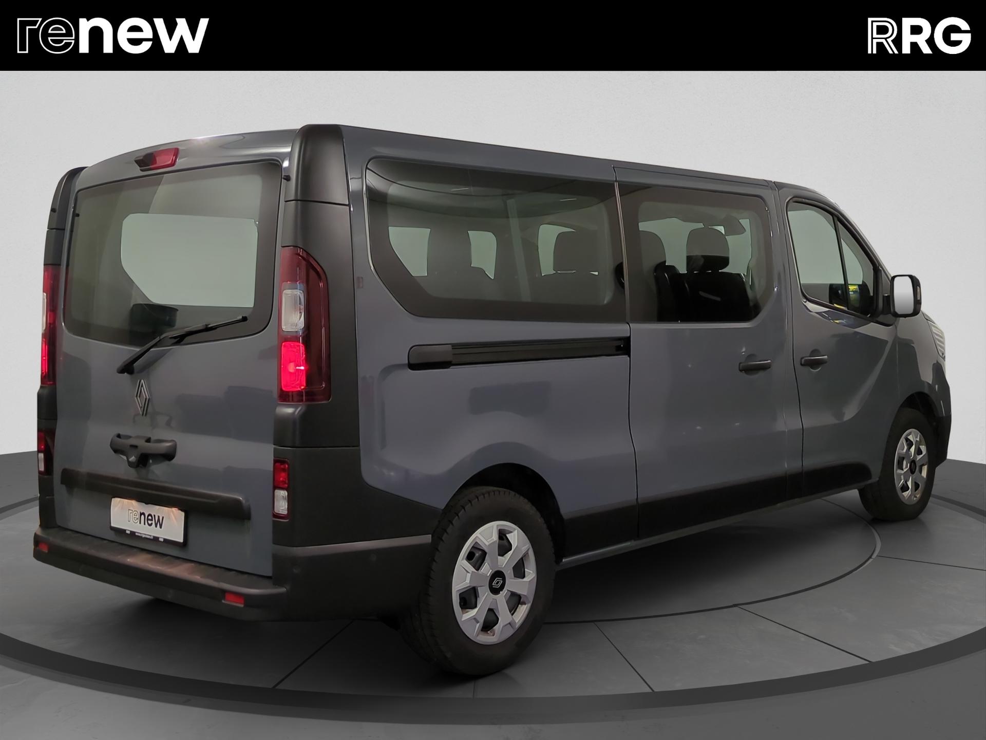 RENAULT Trafic Blue dCi 150 Grand Passenger Evolution EDC-image-2