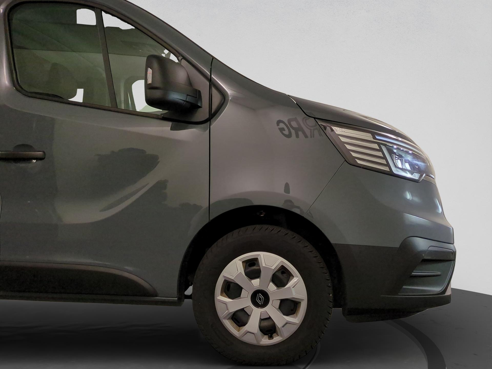 RENAULT Trafic Blue dCi 150 Grand Passenger Evolution EDC-image-17