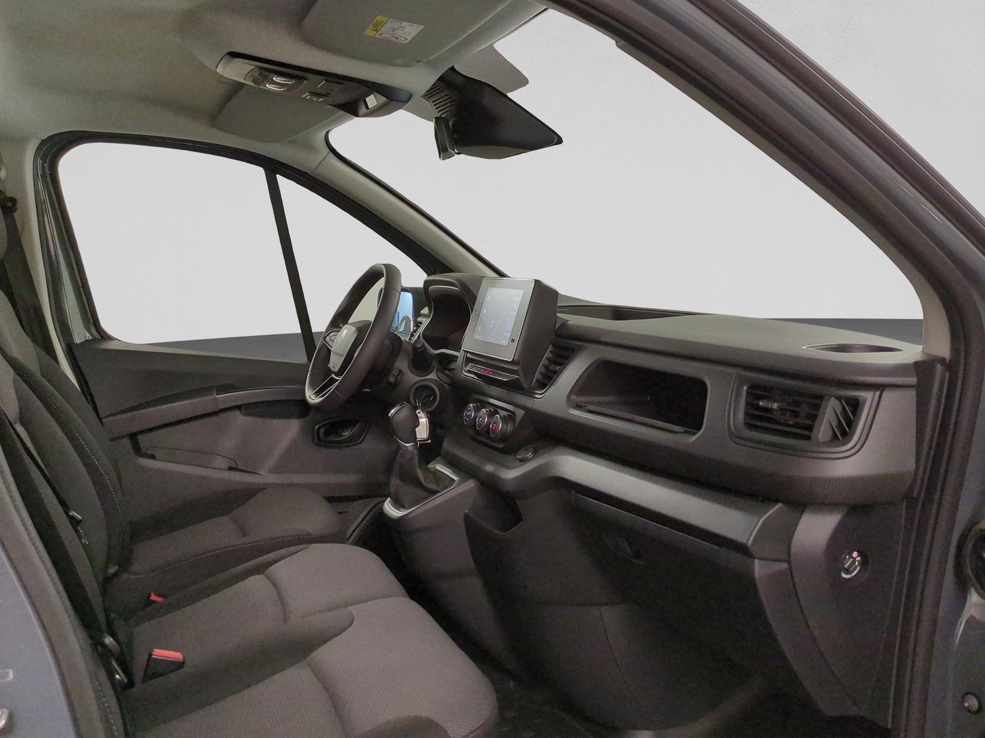 RENAULT Trafic Blue dCi 150 Grand Passenger Evolution EDC-image-16