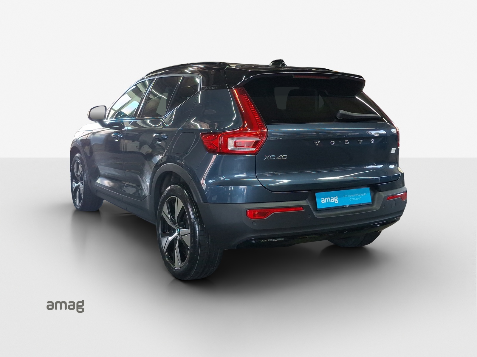 VOLVO XC40 Recharge P8 Twin AWD Pure Electric Pro-showroom-element-3