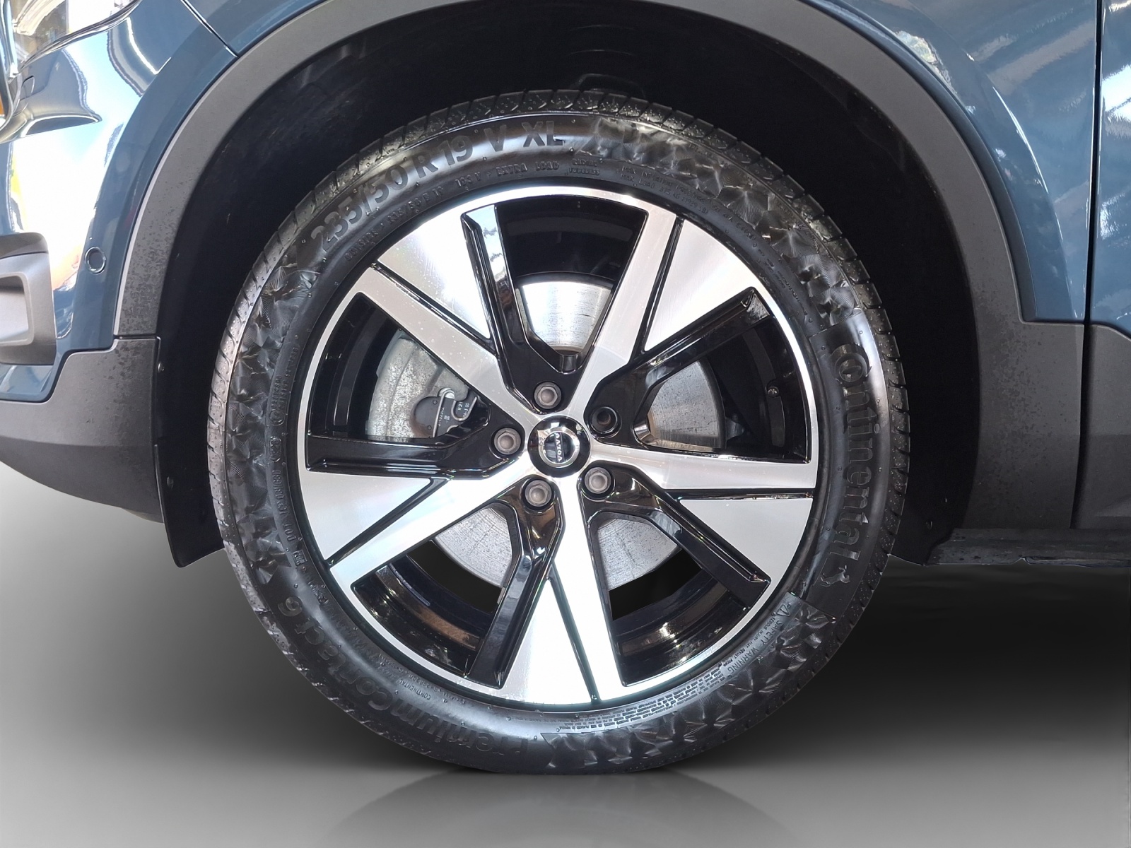 VOLVO XC40 Recharge P8 Twin AWD Pure Electric Pro-image-14