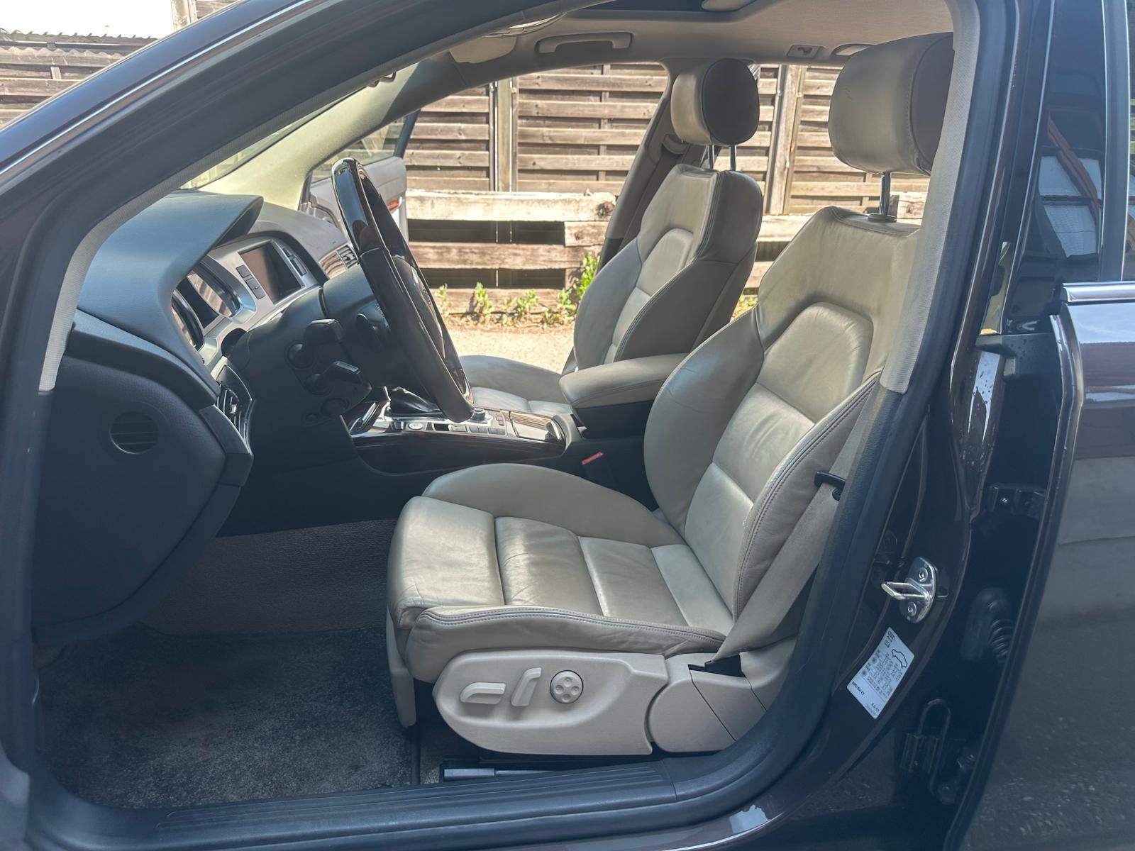AUDI A6 allroad 3.0 TDI quattro tiptronic-image-8