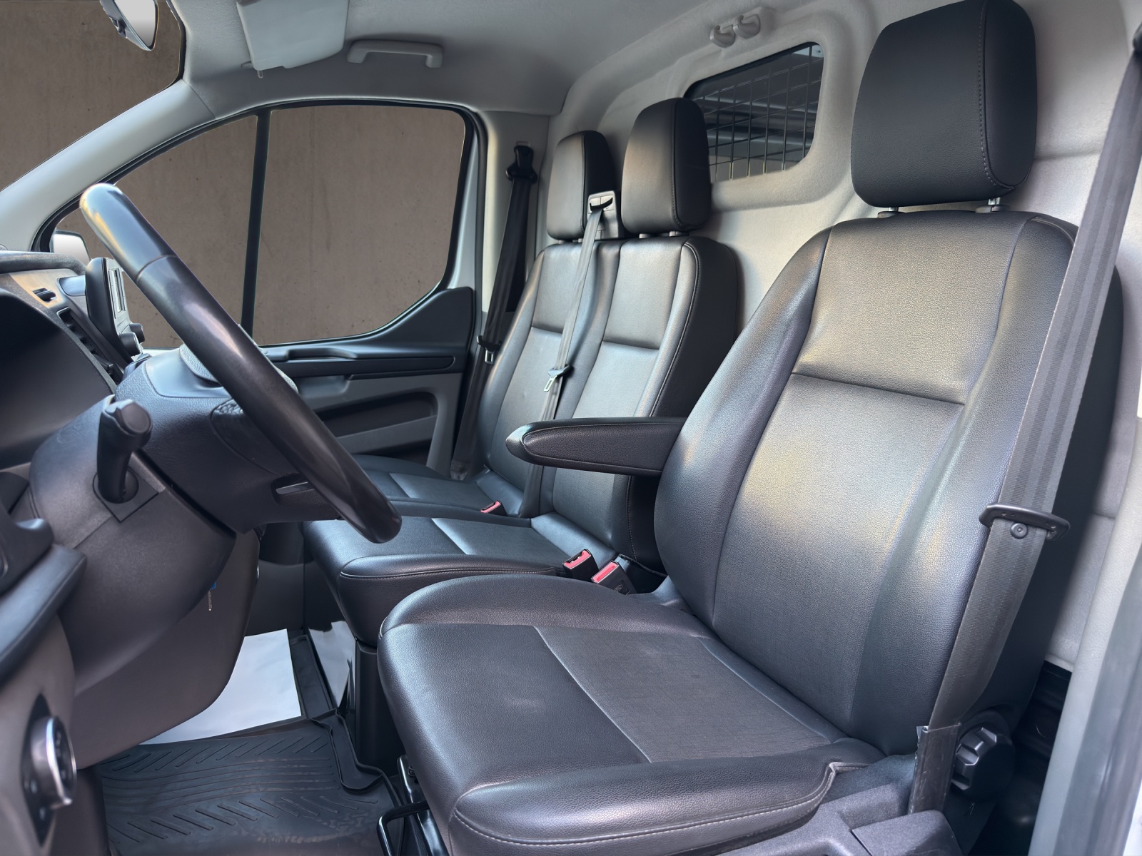 FORD Transit Custom Van 280 L1H1 Basis-image-6
