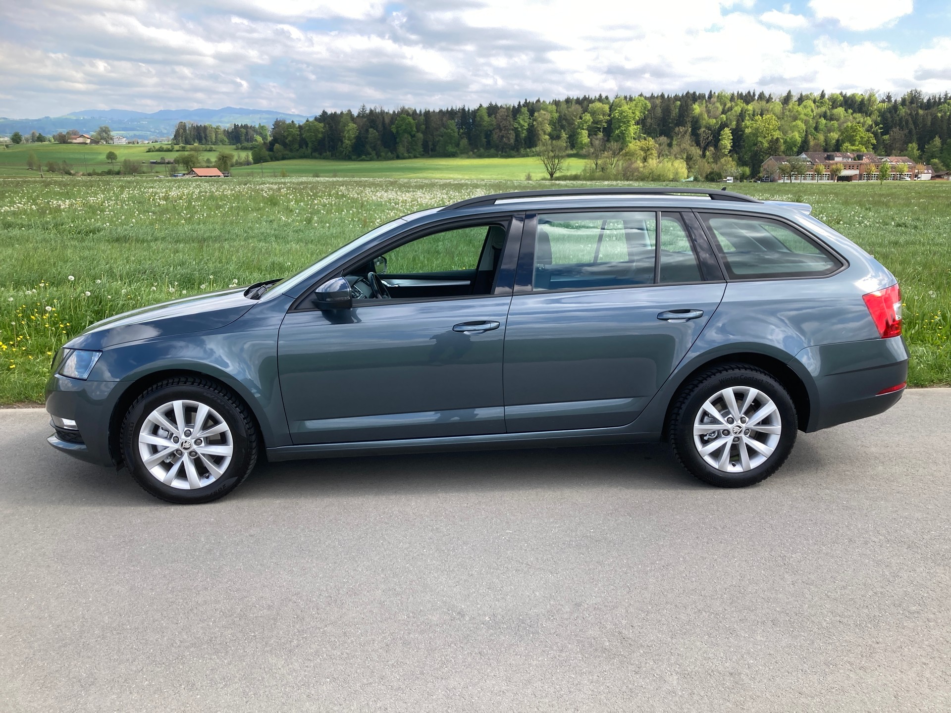 SKODA Octavia Combi 2.0 TDI Ambition 4x4 DSG-image-4