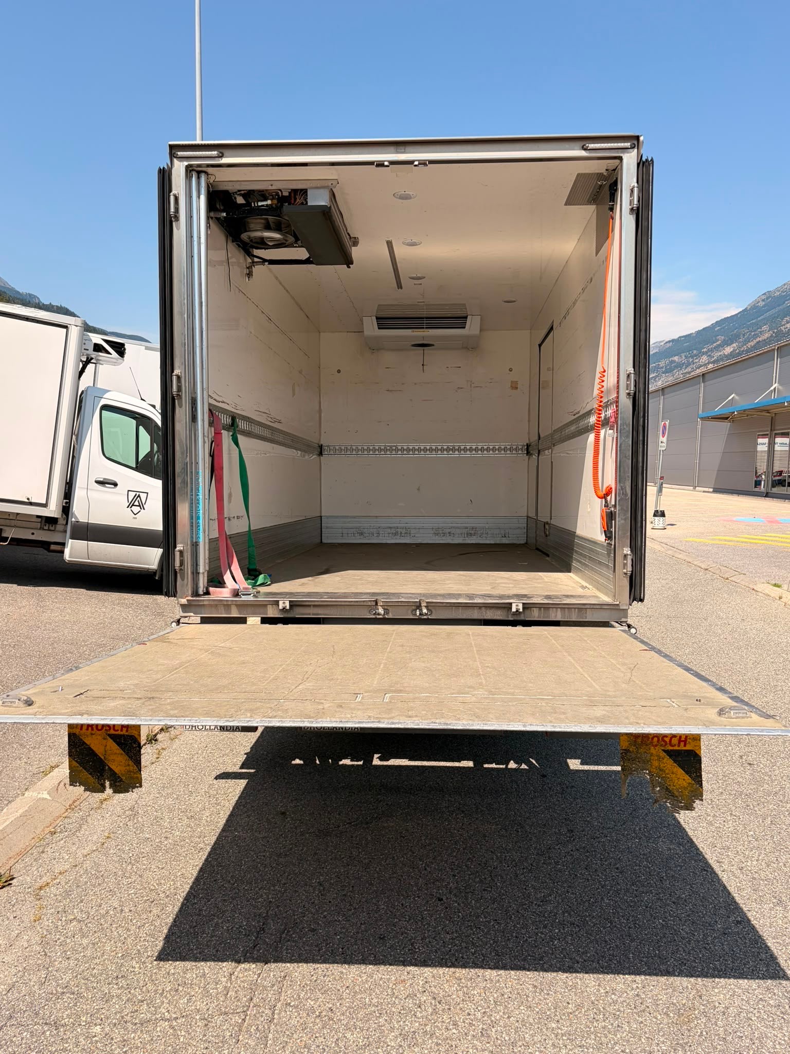 IVECO 70C21 Daily-image-1