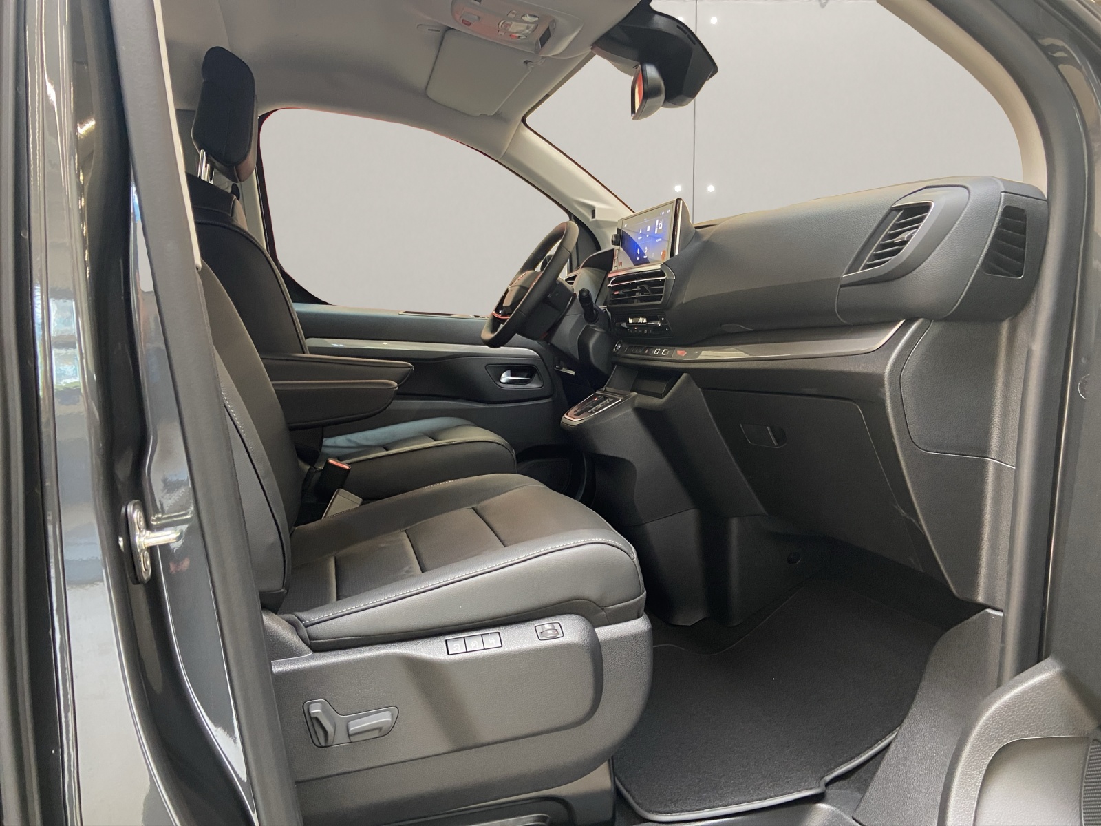 OPEL Zafira 2.2 CDTI 180 GS S/S-image-9