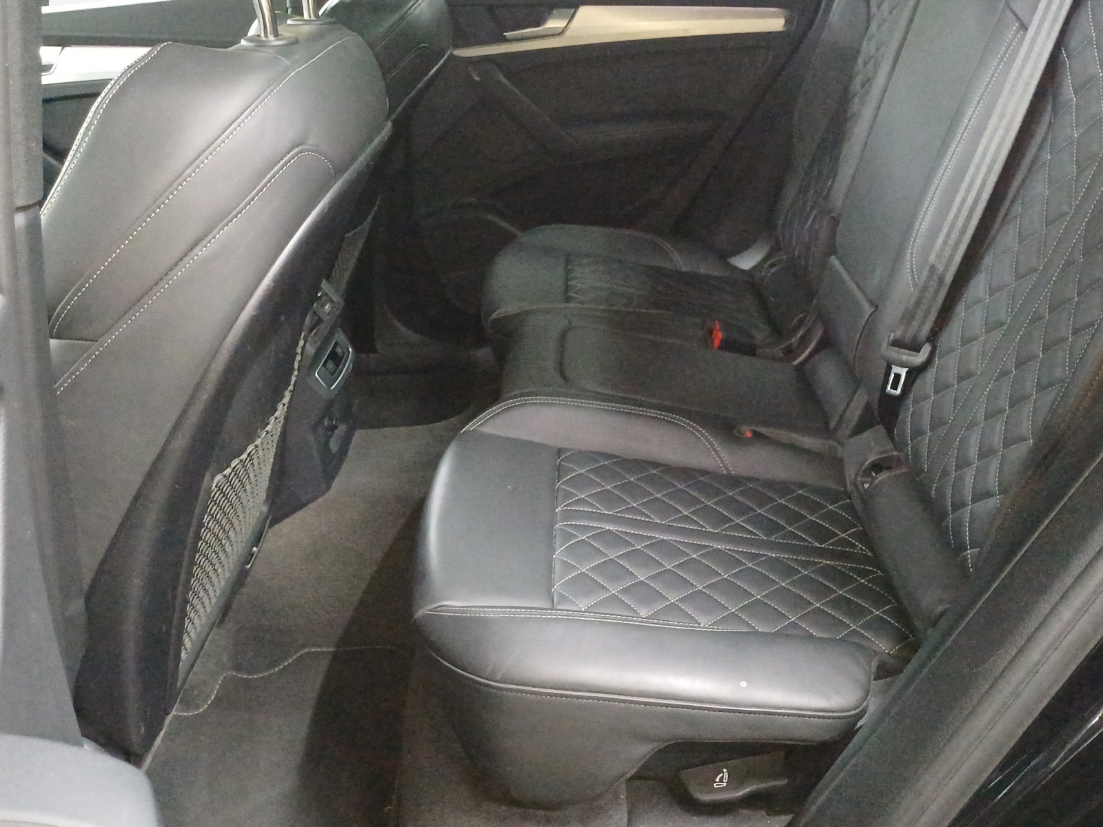 AUDI Q5 40 TDI S-line quattro S-tronic-image-11