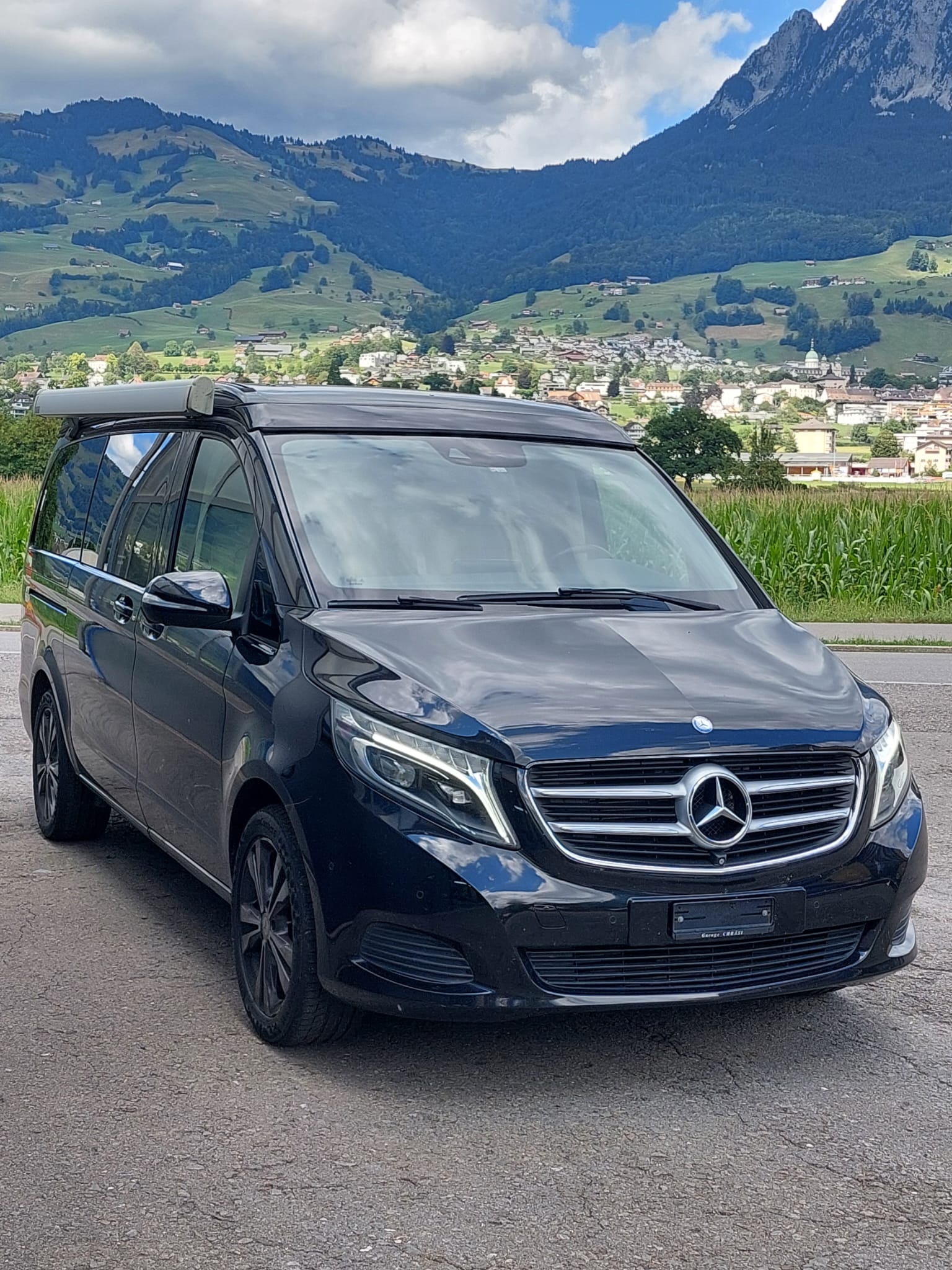 MERCEDES-BENZ 250 d 4matic-image-0
