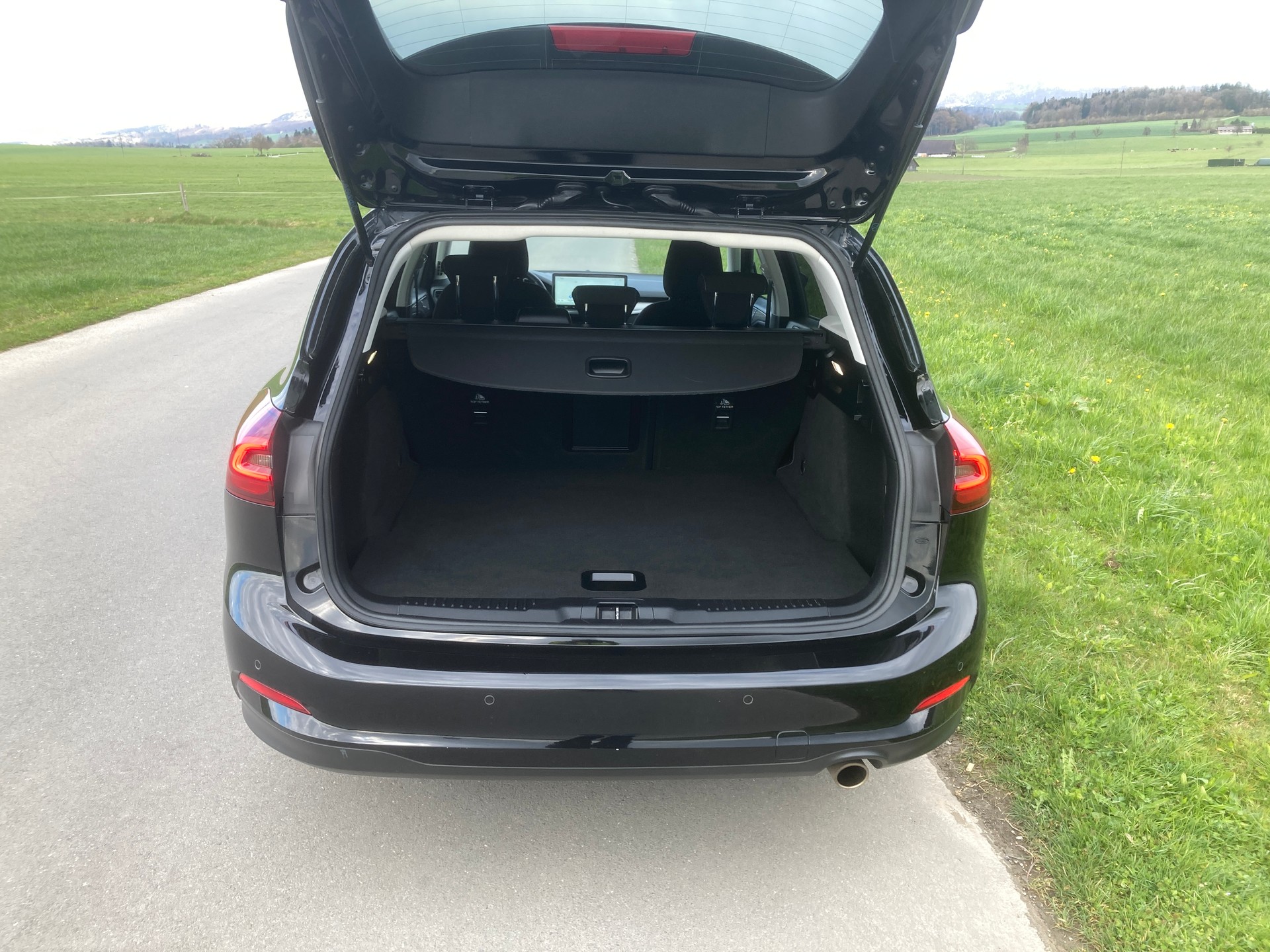 FORD Focus 1.0 MHEV Titanium X Automat-image-5