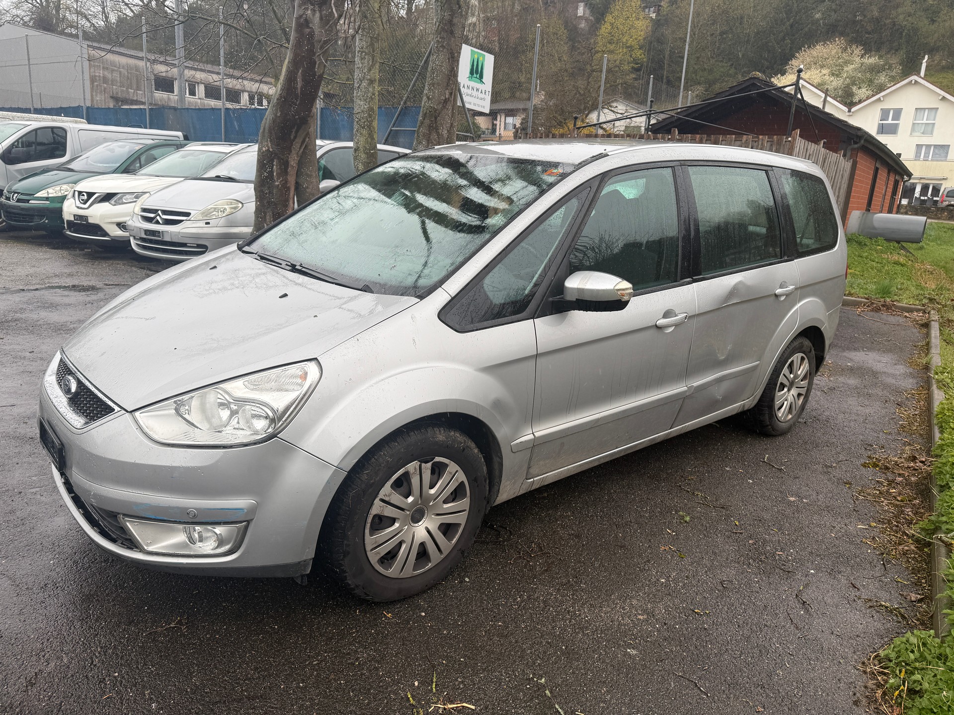 FORD Galaxy 2.3i Ghia Automatic-image-1