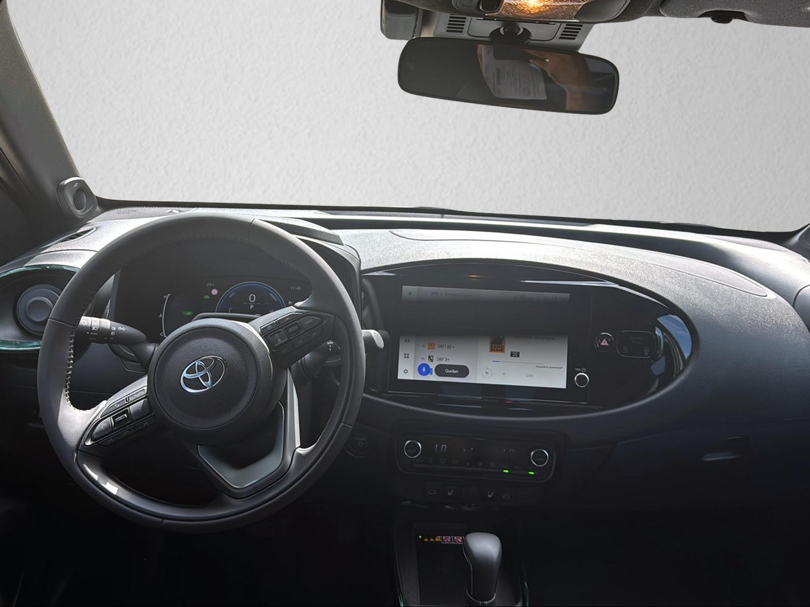 TOYOTA Aygo X 1.5 VVT-i HSD Style-image-9