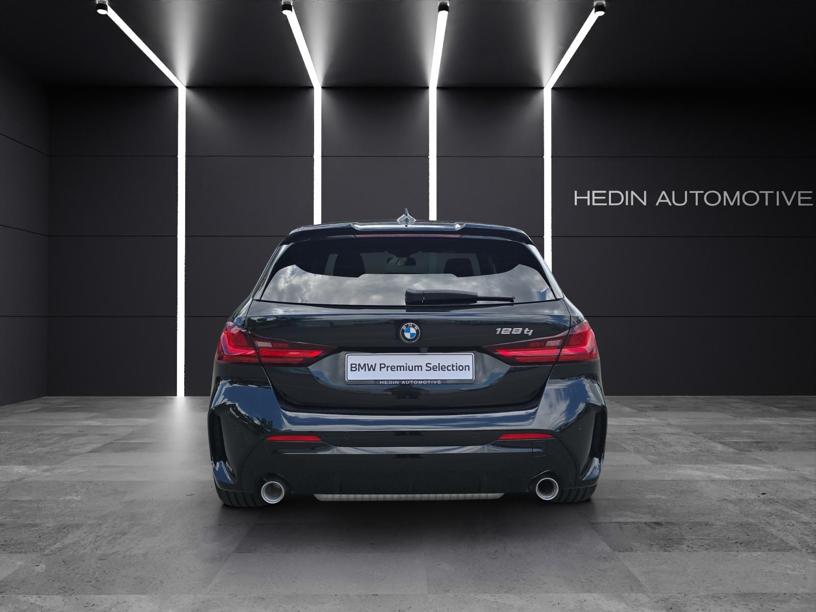 BMW 128ti-image-3