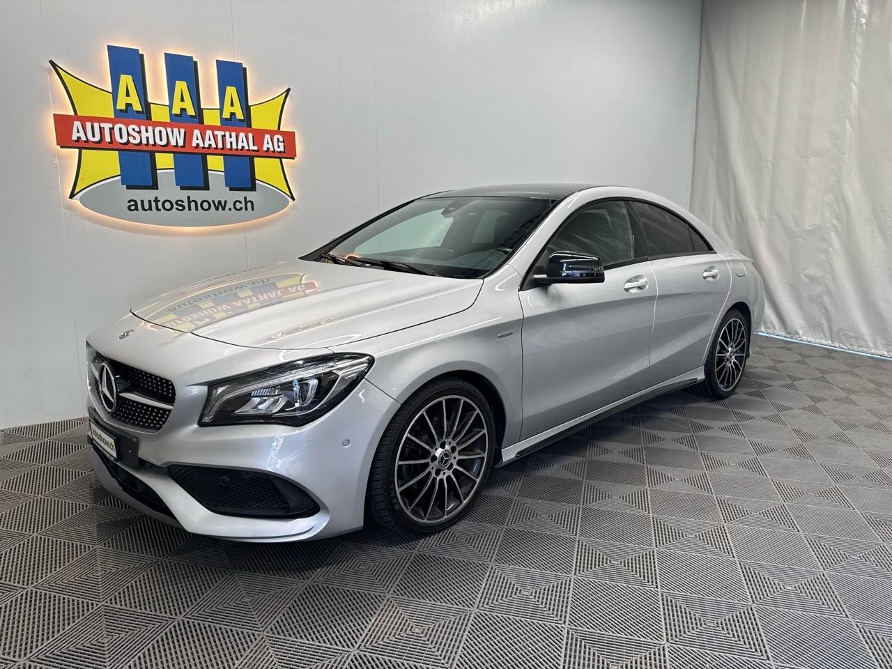 MERCEDES-BENZ CLA 180 d AMG Line 7G-DCT-image-0
