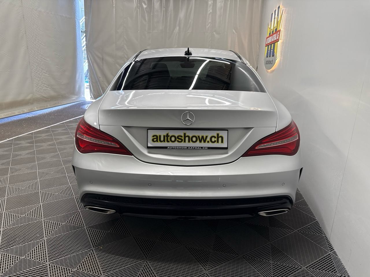 MERCEDES-BENZ CLA 180 d AMG Line 7G-DCT-image-11